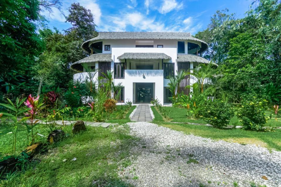 Makara Suite Mariposa Ground Floor