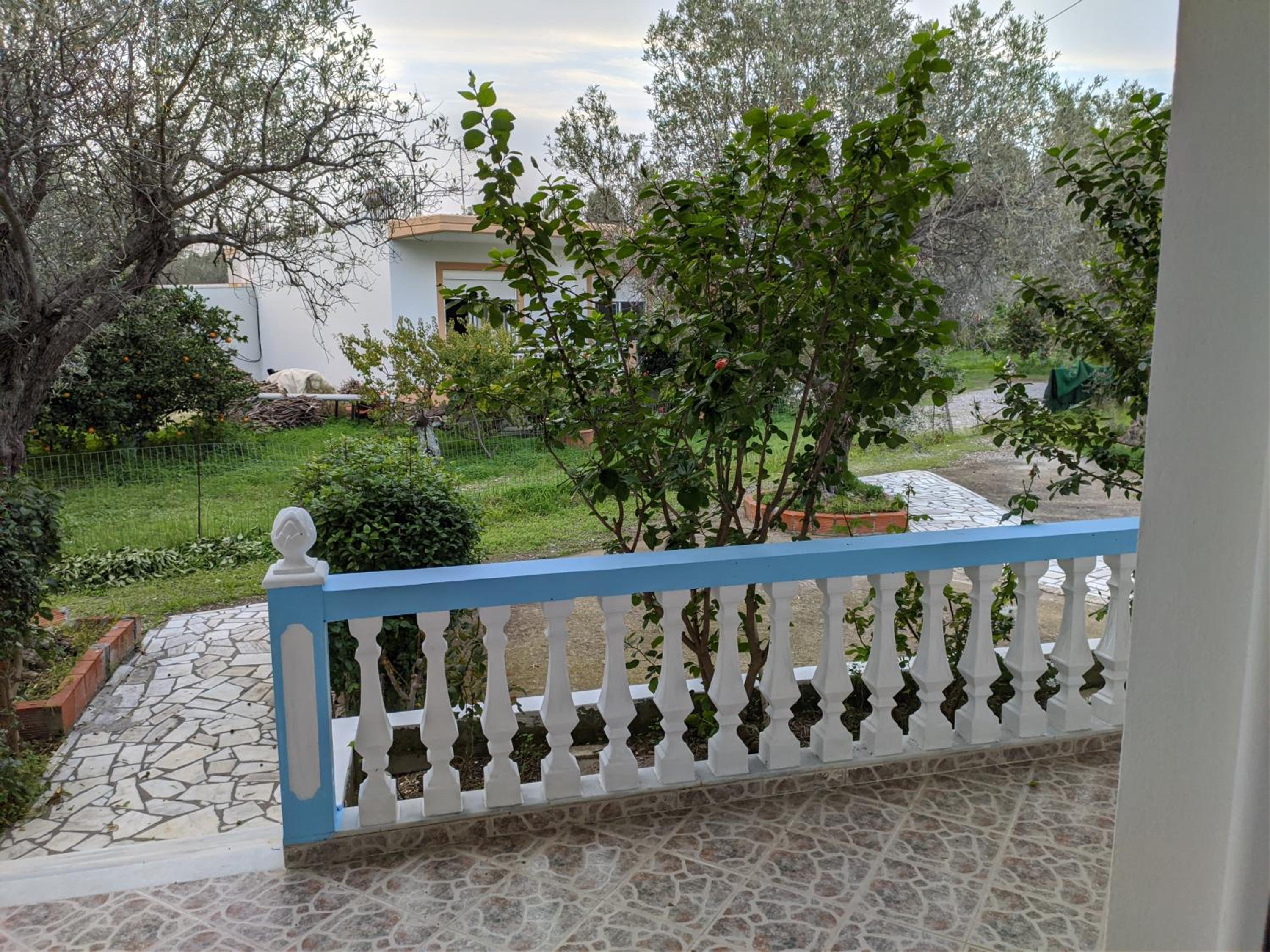 Chrysa Apartments