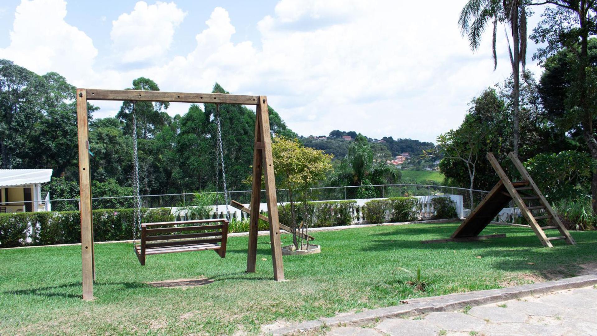 Casa de campo c piscina e churrasq em Mairipora SP