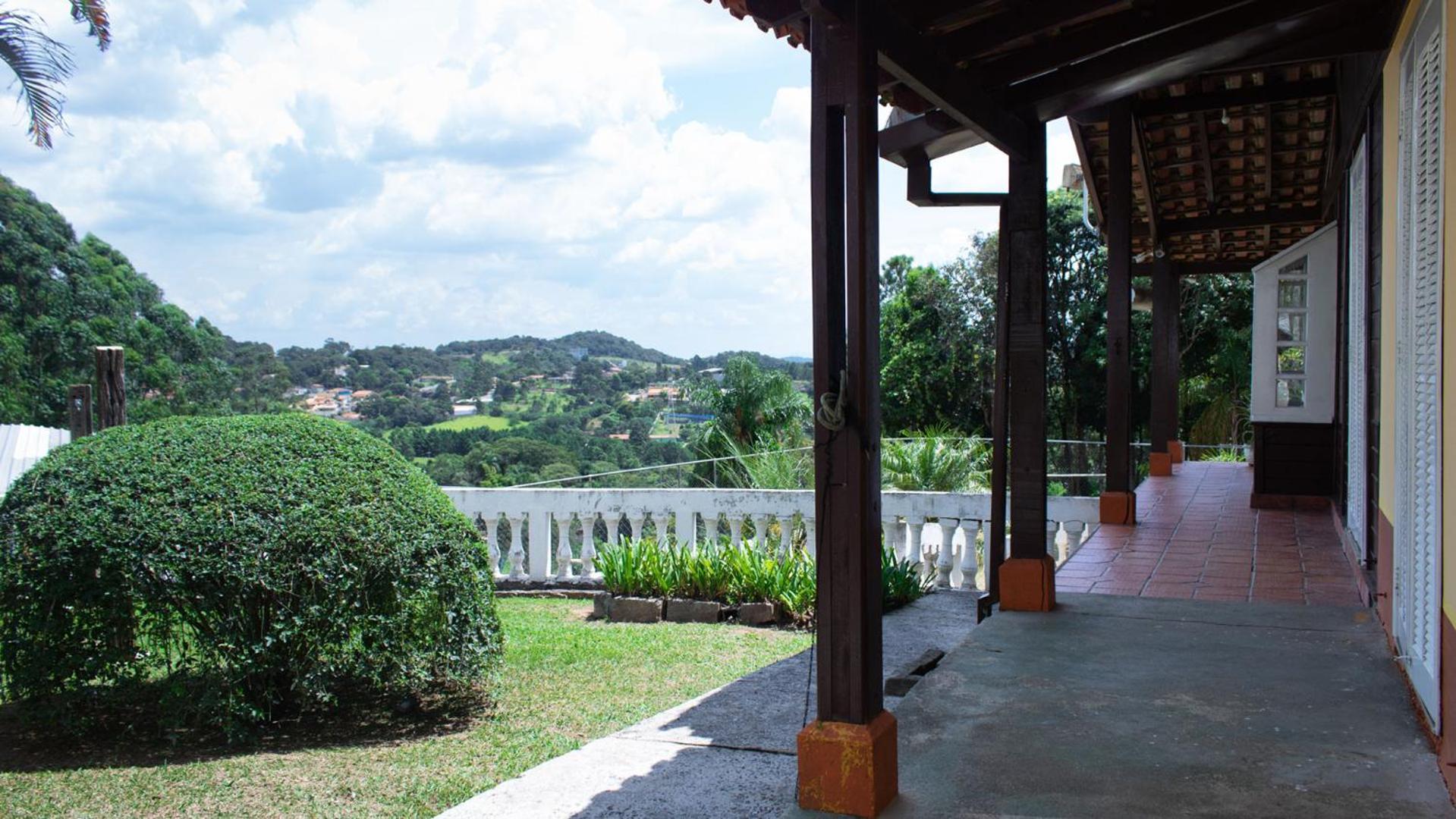 Casa de campo c piscina e churrasq em Mairipora SP