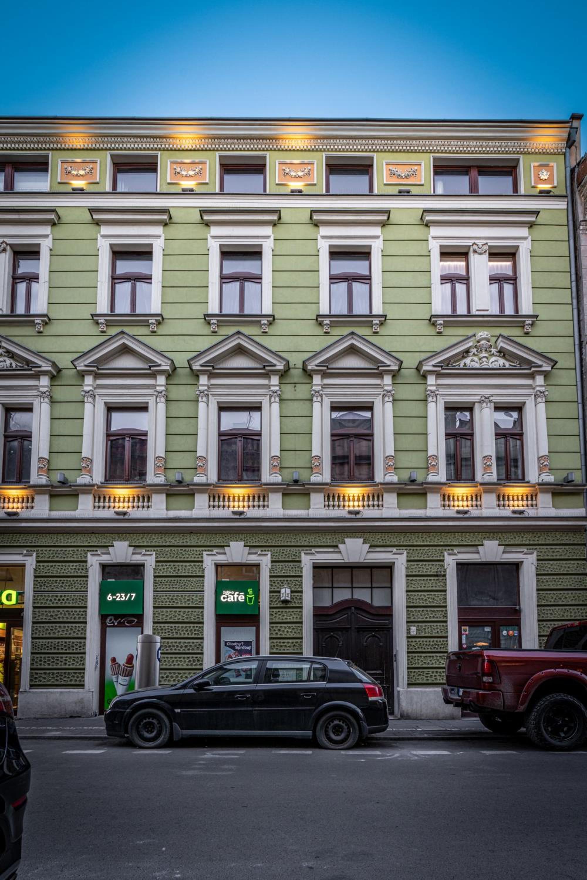 Photo 25