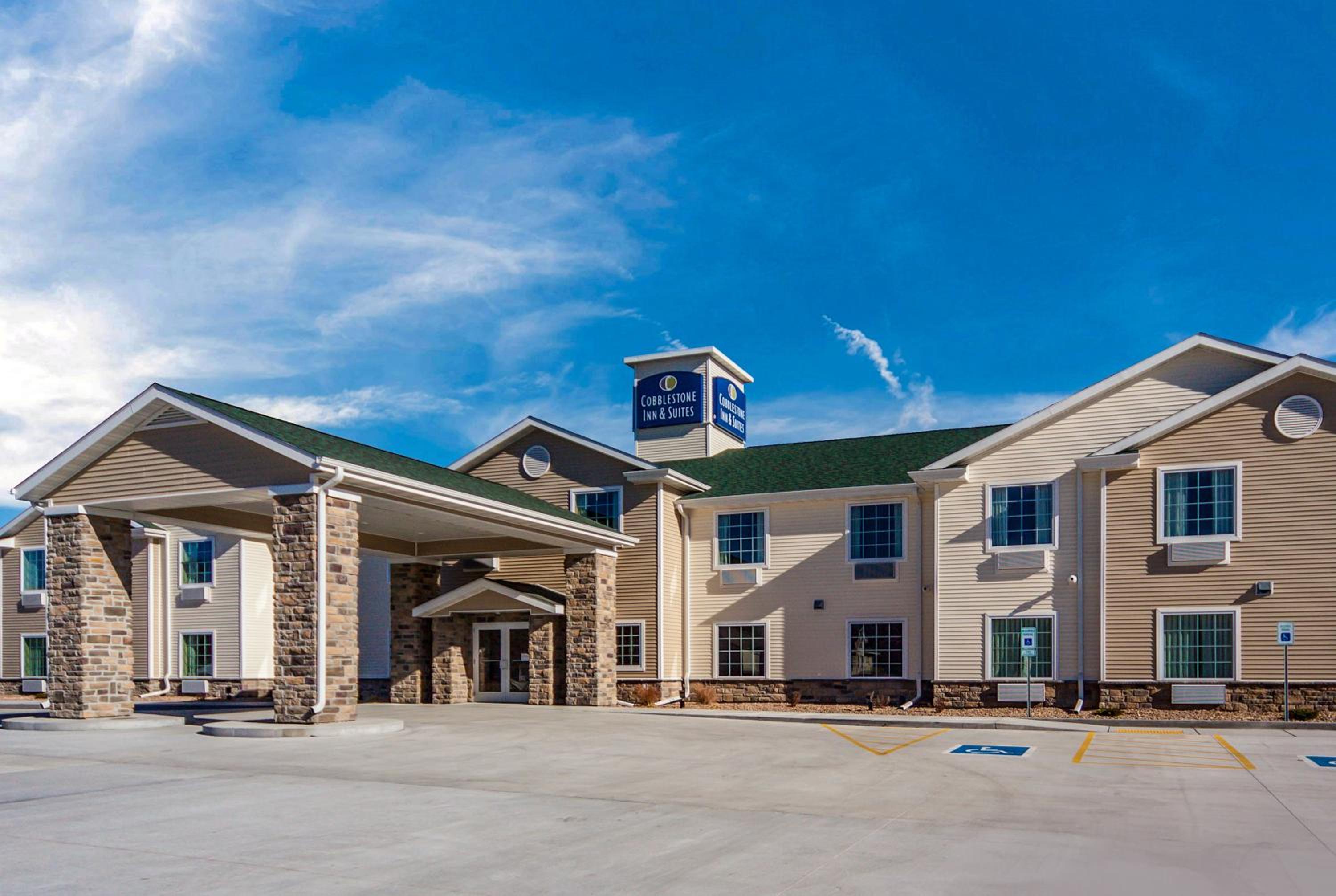 Hotel Cobblestone Inn & Suites-Fremont