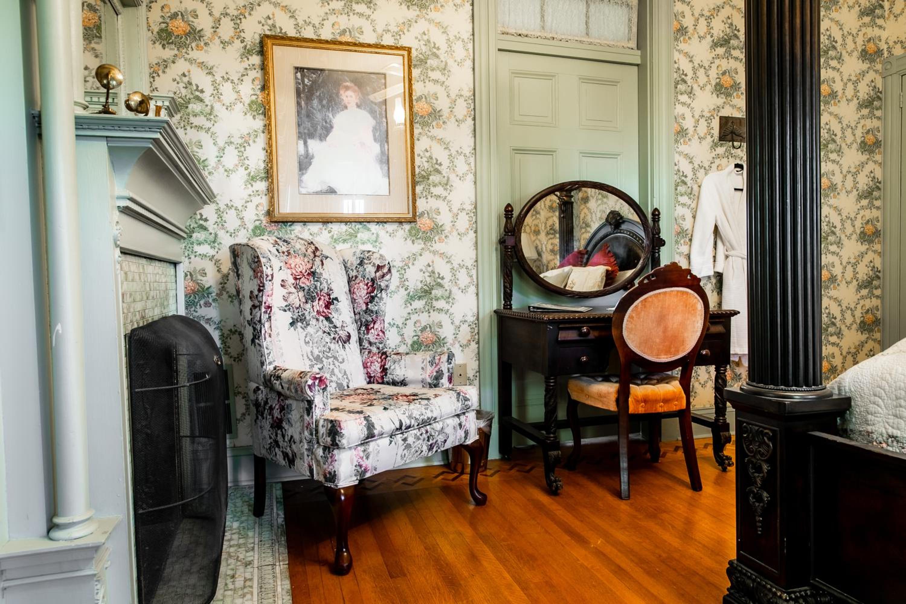 New York City Vacations - The Emig Mansion - Property Image 22