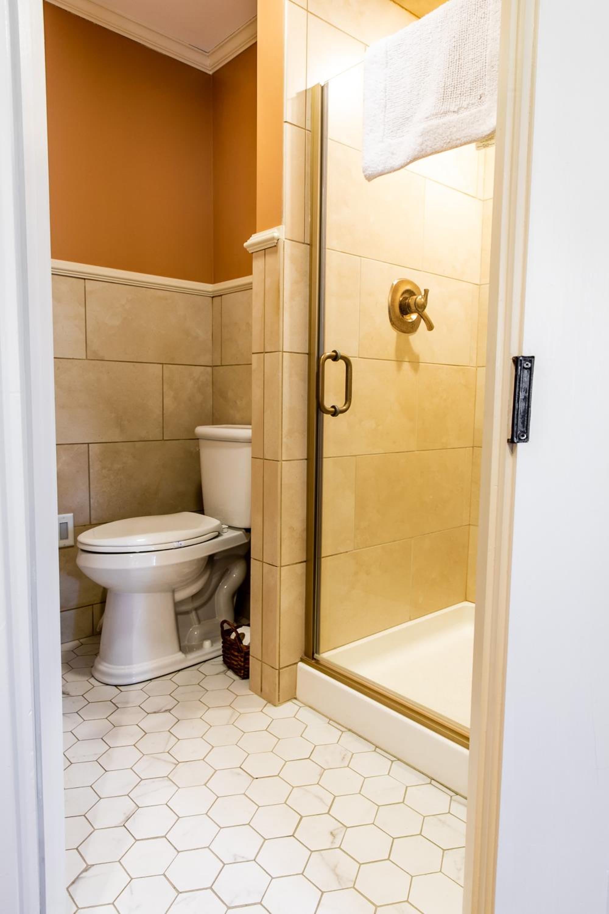 New York City Vacations - The Emig Mansion - Property Image 33