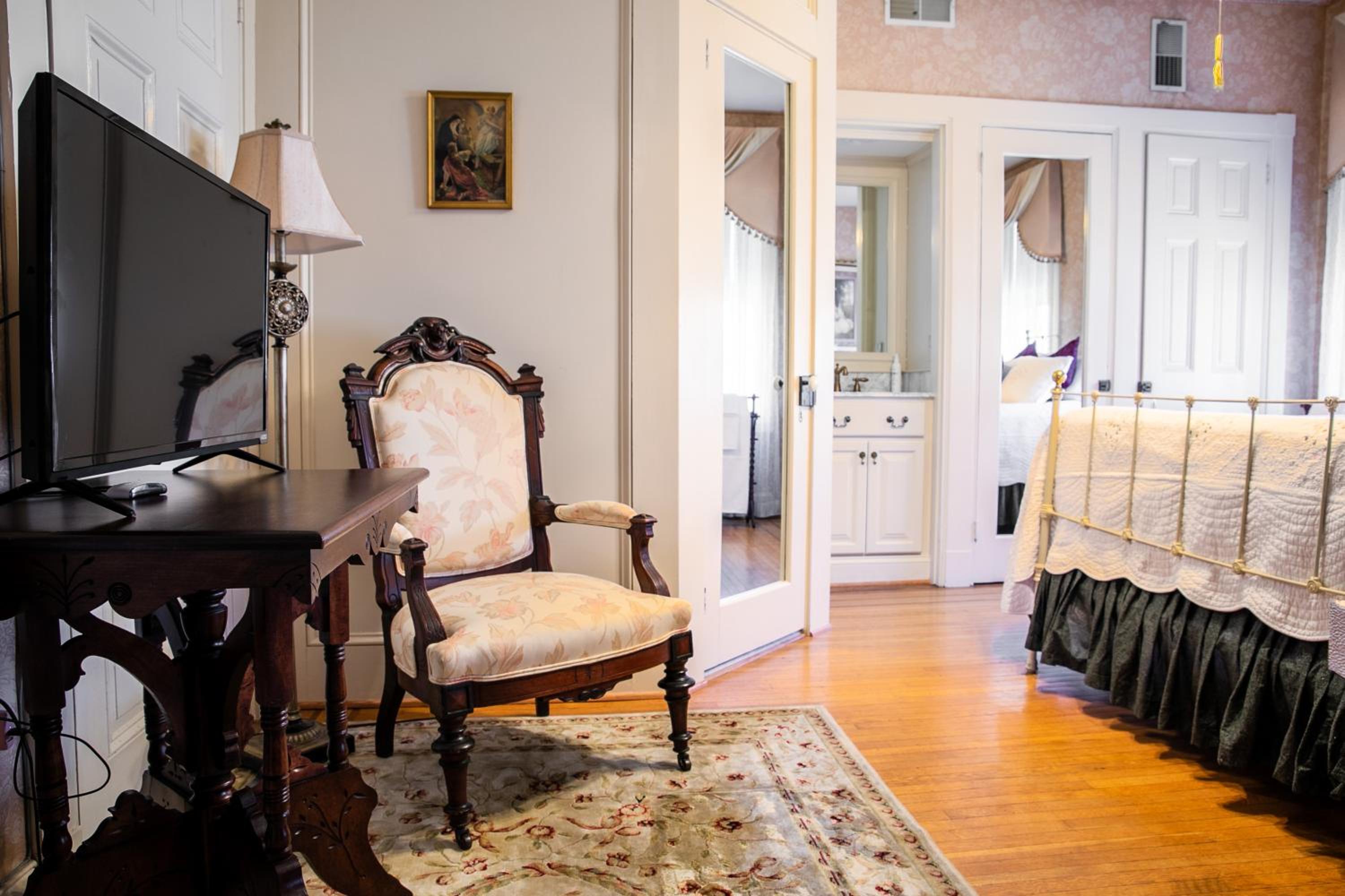 New York City Vacations - The Emig Mansion - Property Image 31