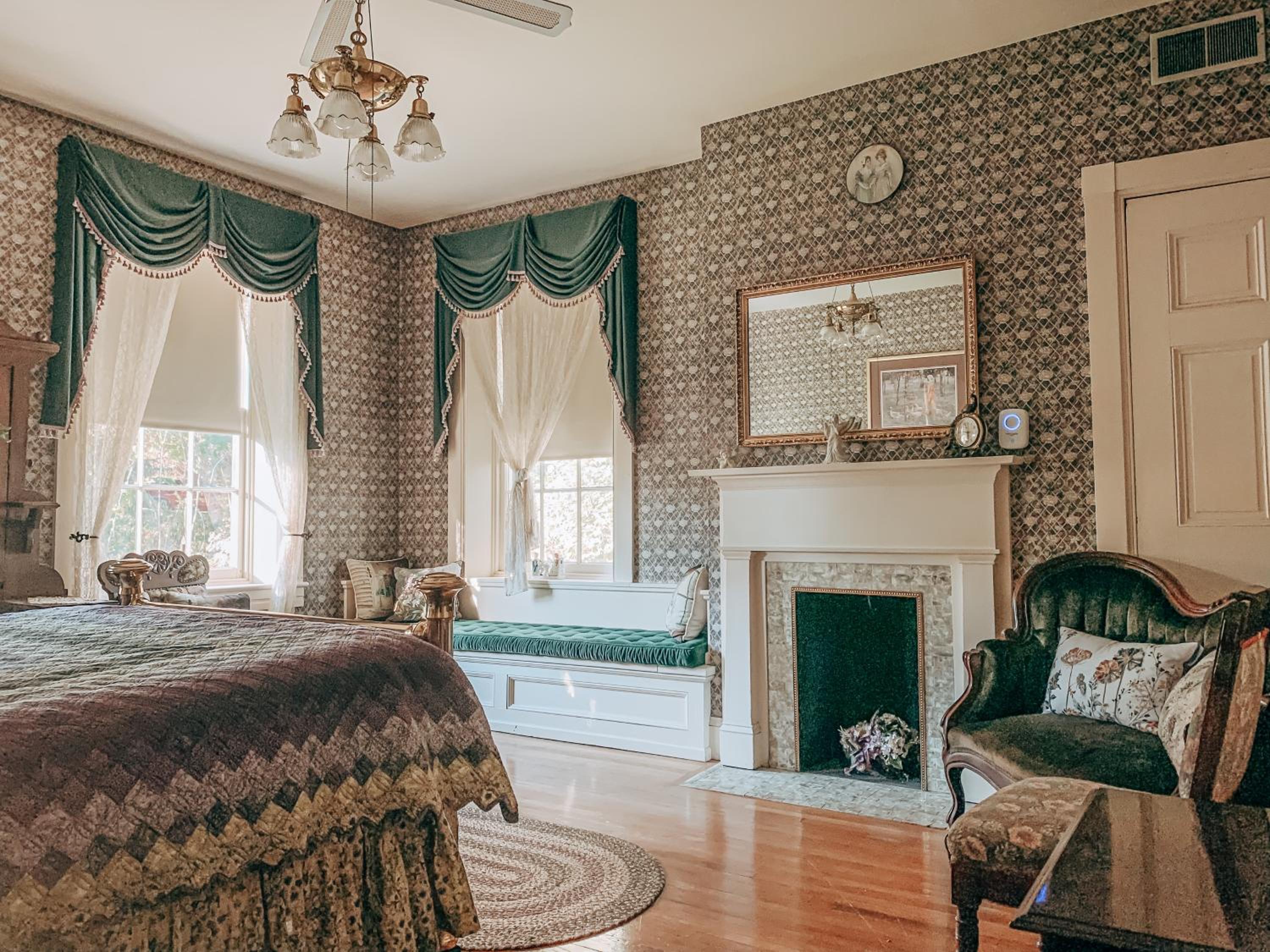 New York City Vacations - The Emig Mansion - Property Image 91