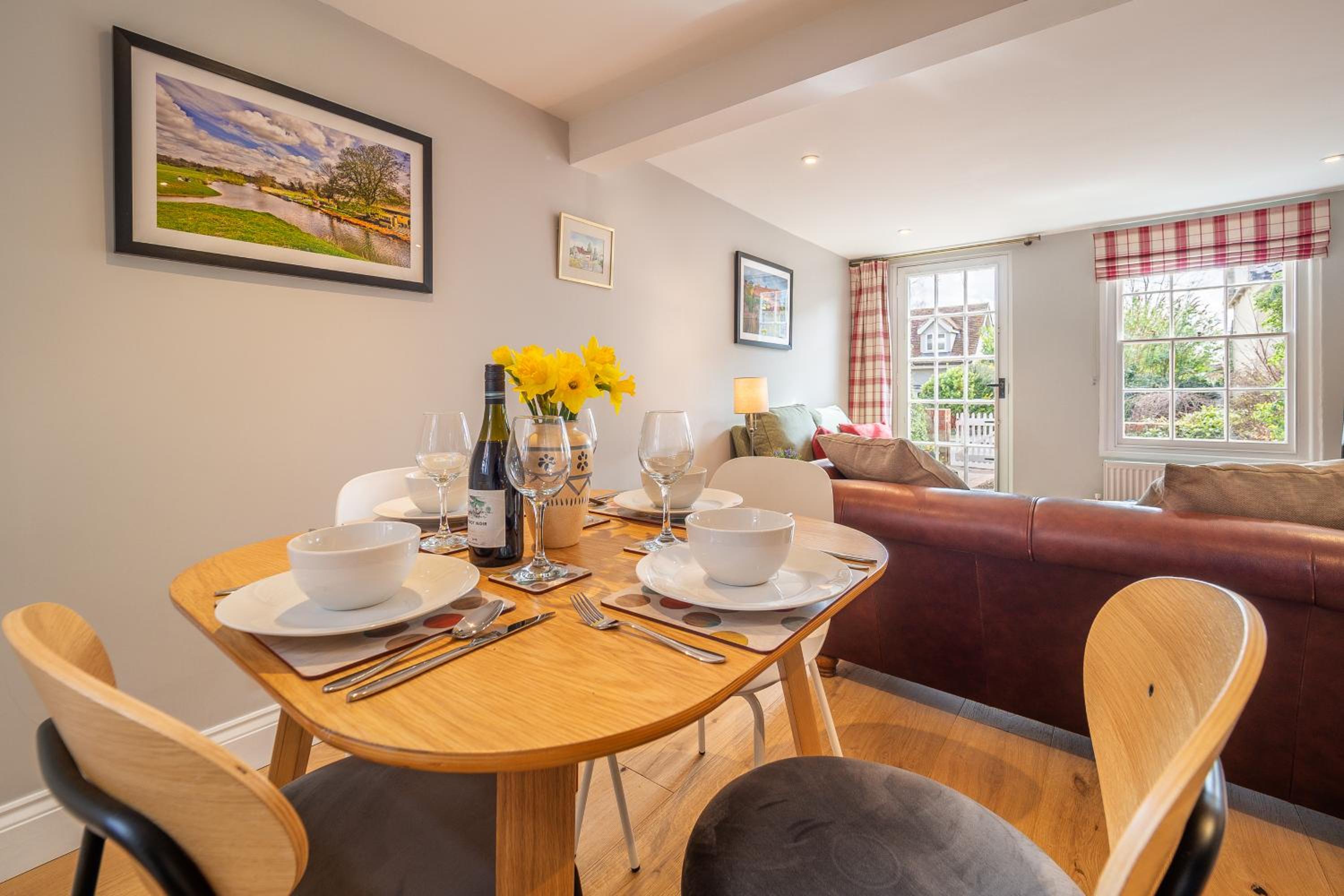 Adorable cottage with a log burner in heavenly village - Constable Lodge view 4
