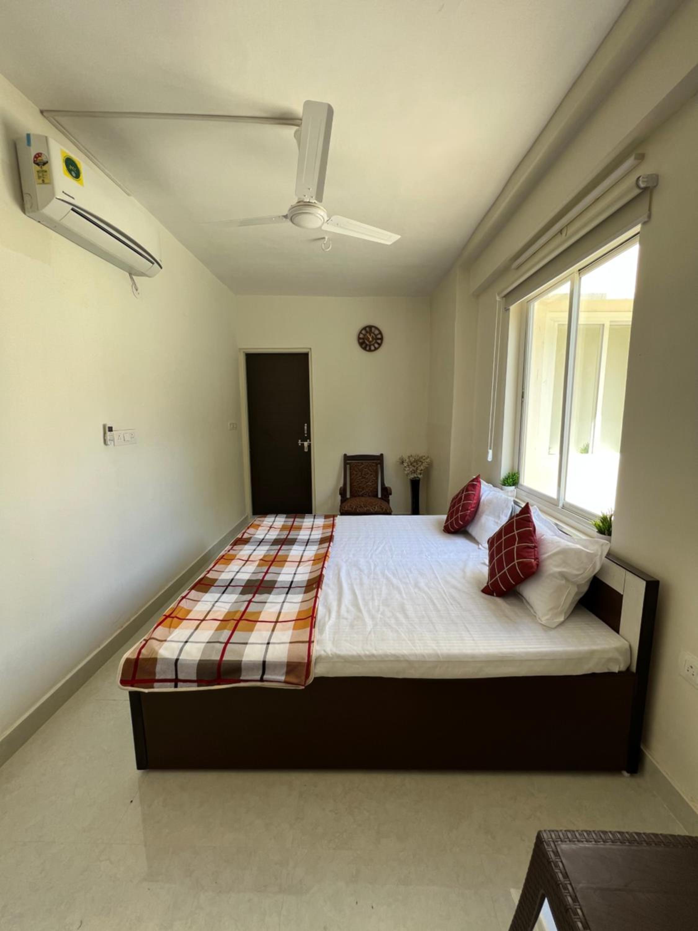 Hostel ivory view 4