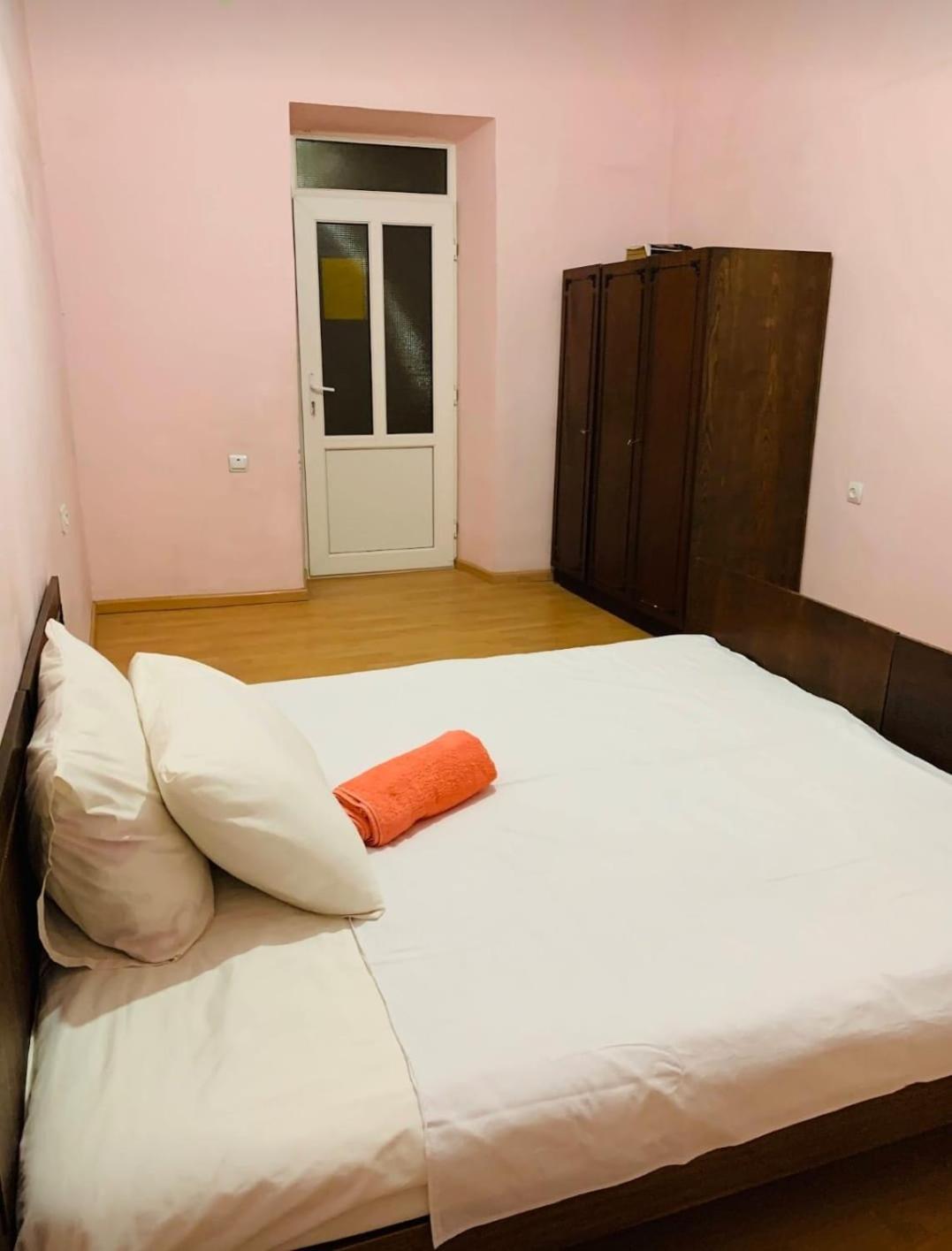 Daisy Hostel & Tour