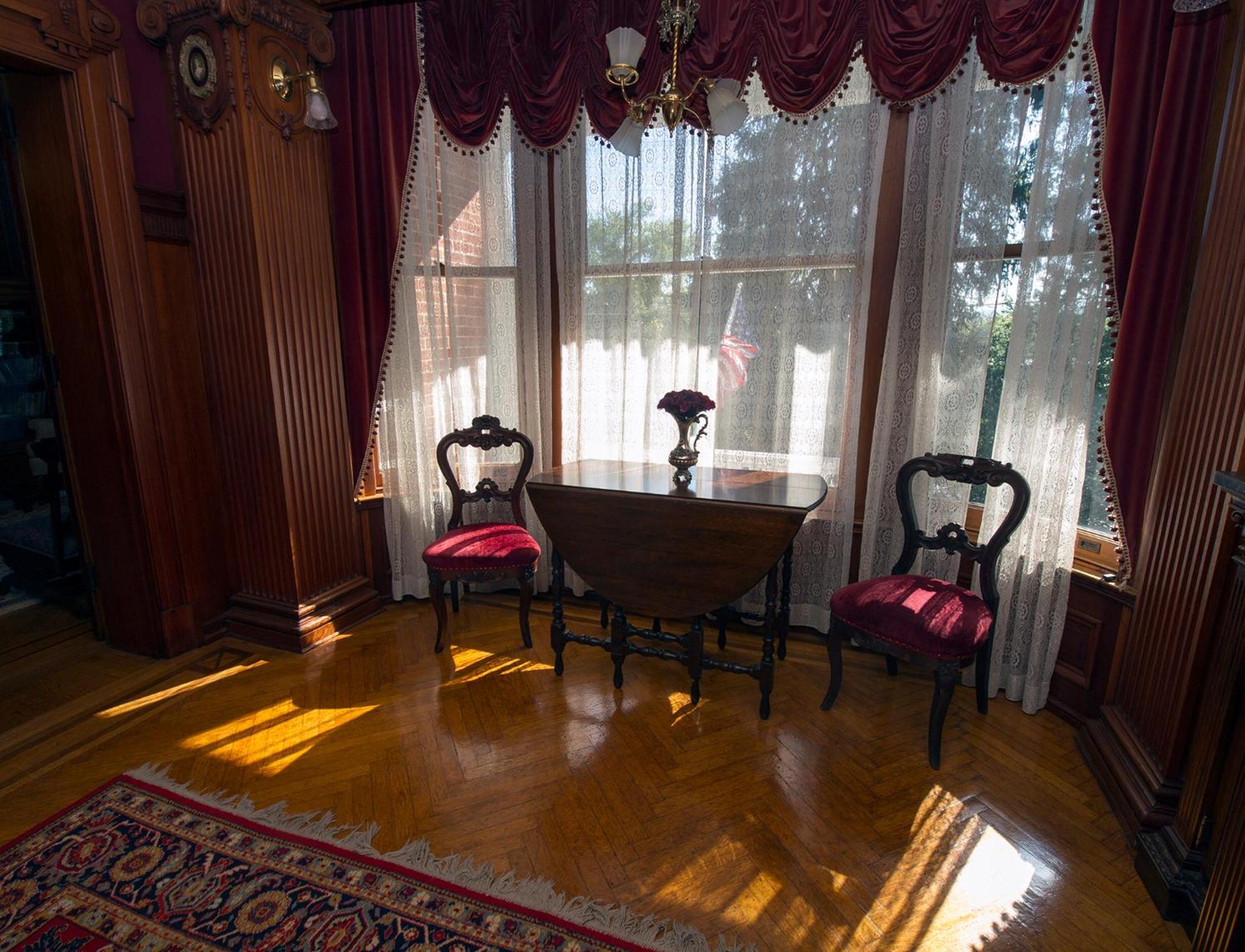 New York City Vacations - The Emig Mansion - Property Image 40