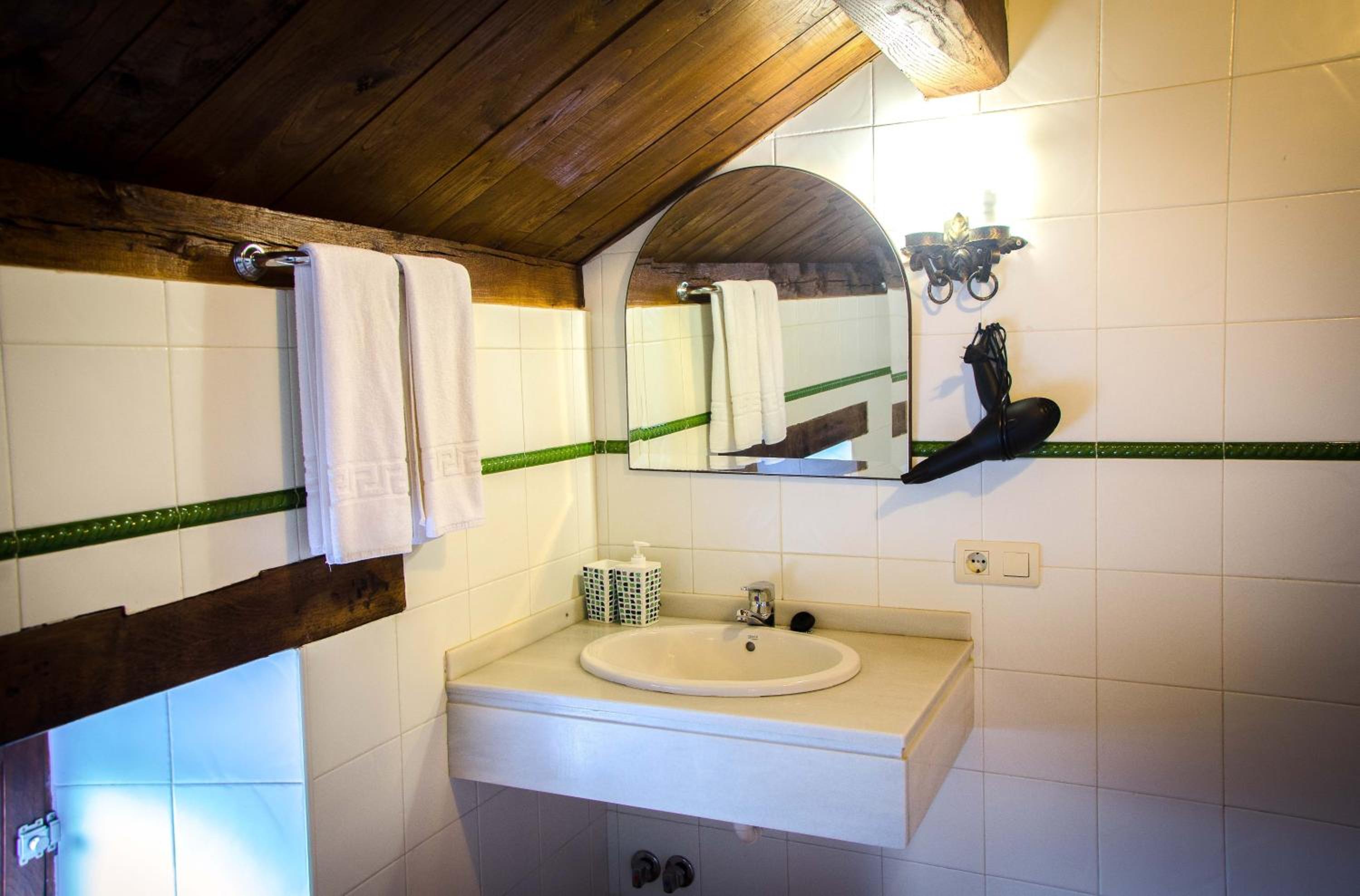 Casas Rurales Taramundi Verde view 4