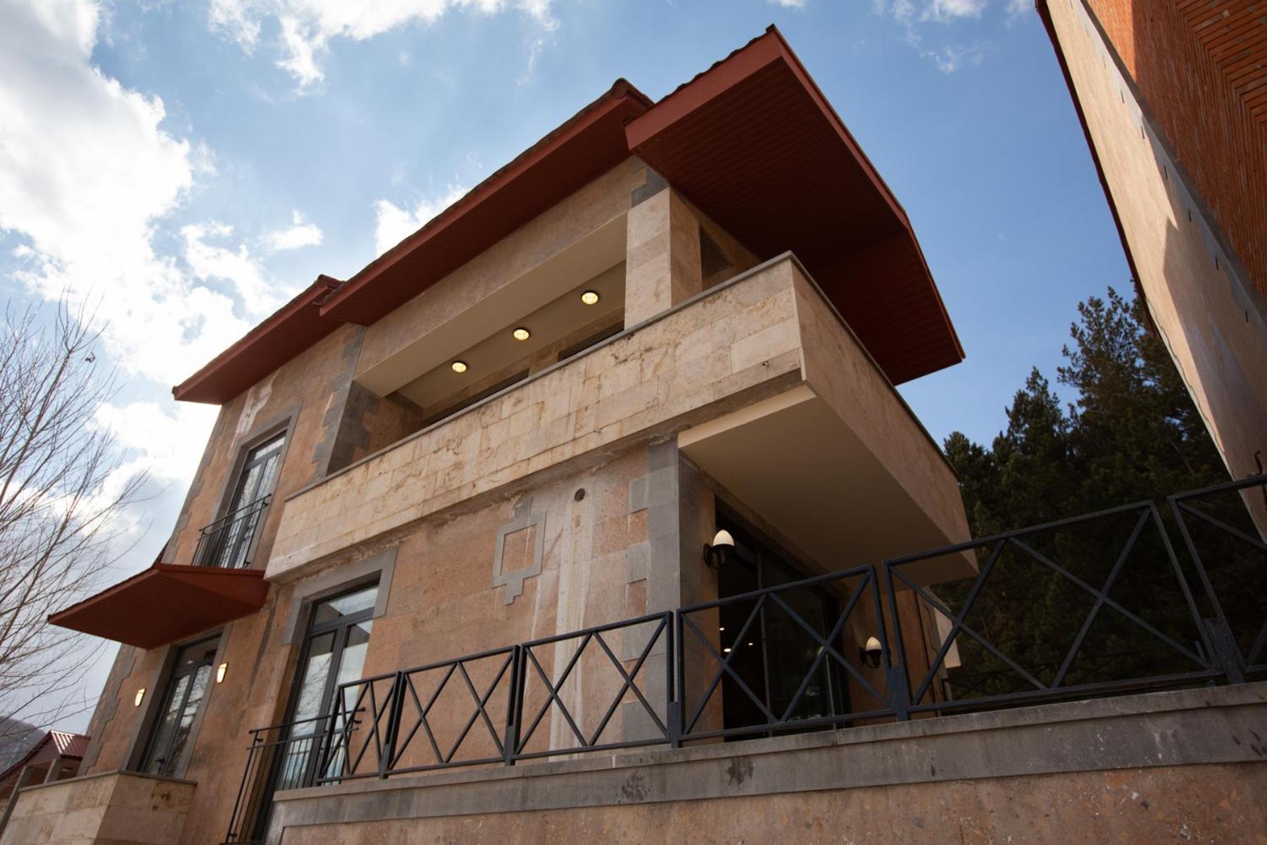 Luxury Cottage in Tsaghkadzor by Downtown Inn
