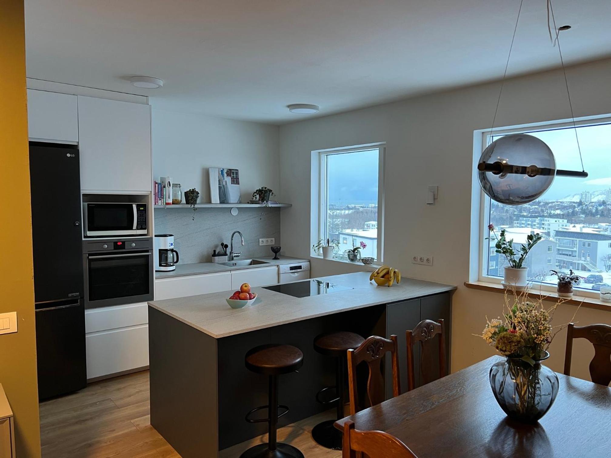 JM Homestay - A Cozy two bedroom apartment view 5