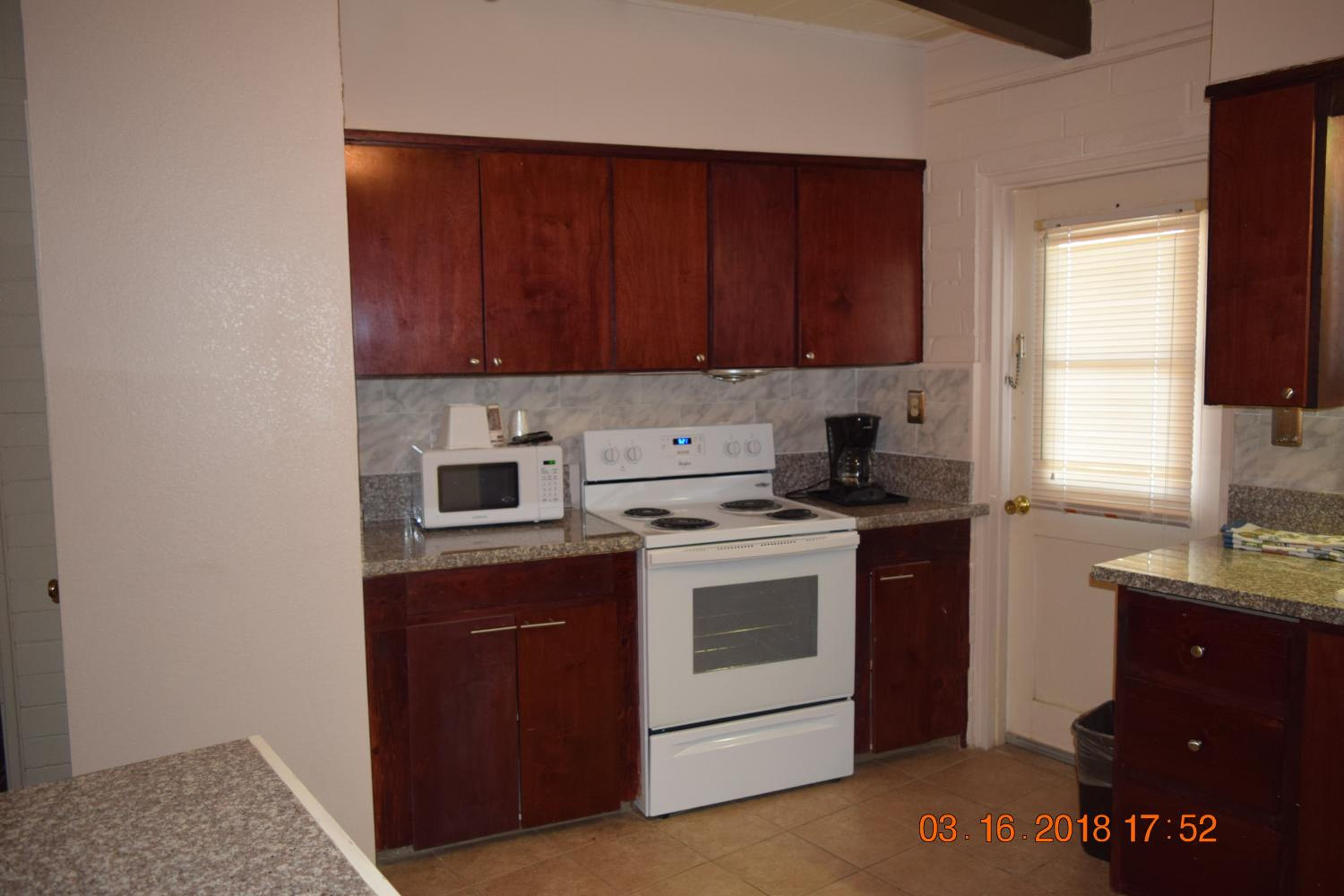Stanlunds Inn and Suites - Property Image 35