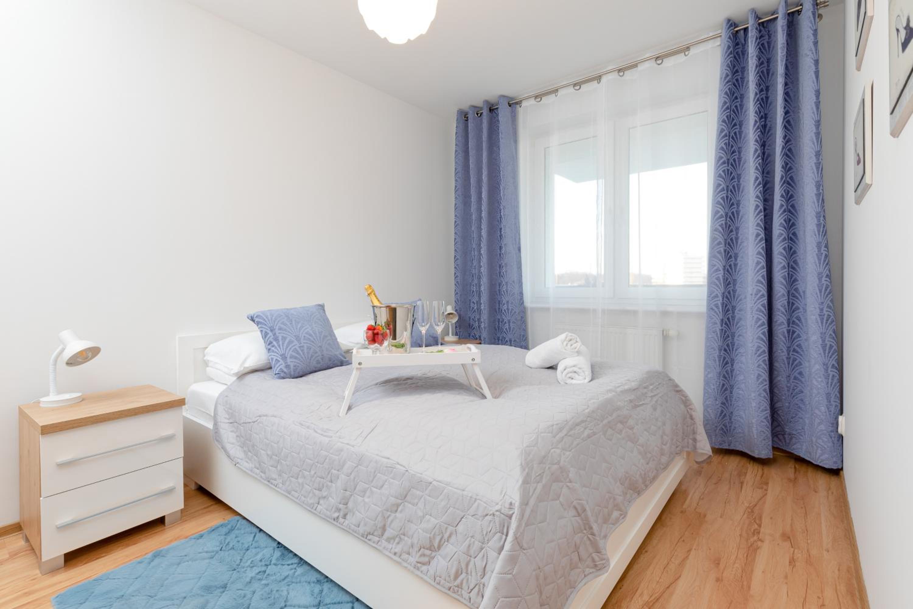 Apartament Okopowa by Renters view 3