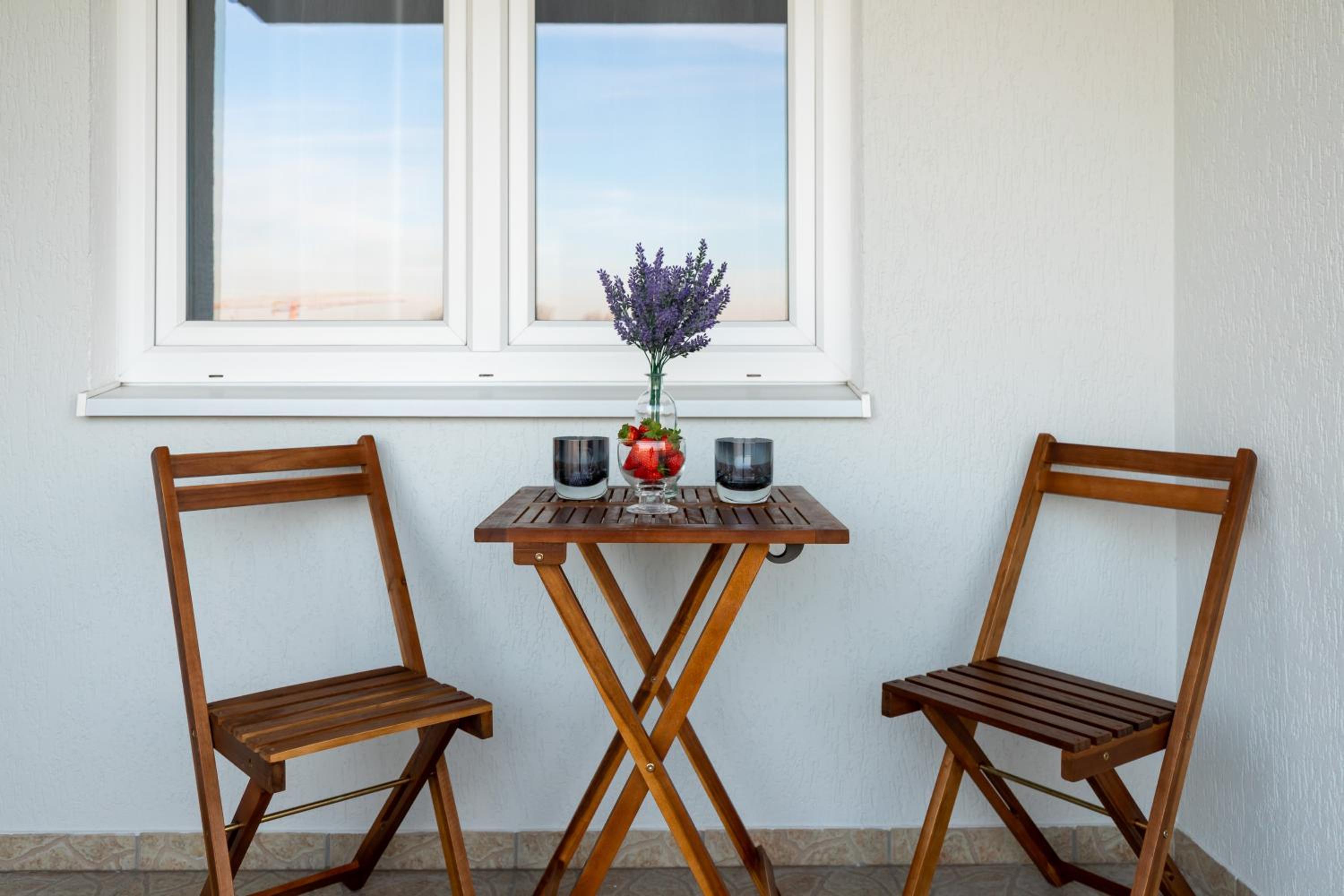 Apartament Okopowa by Renters view 4