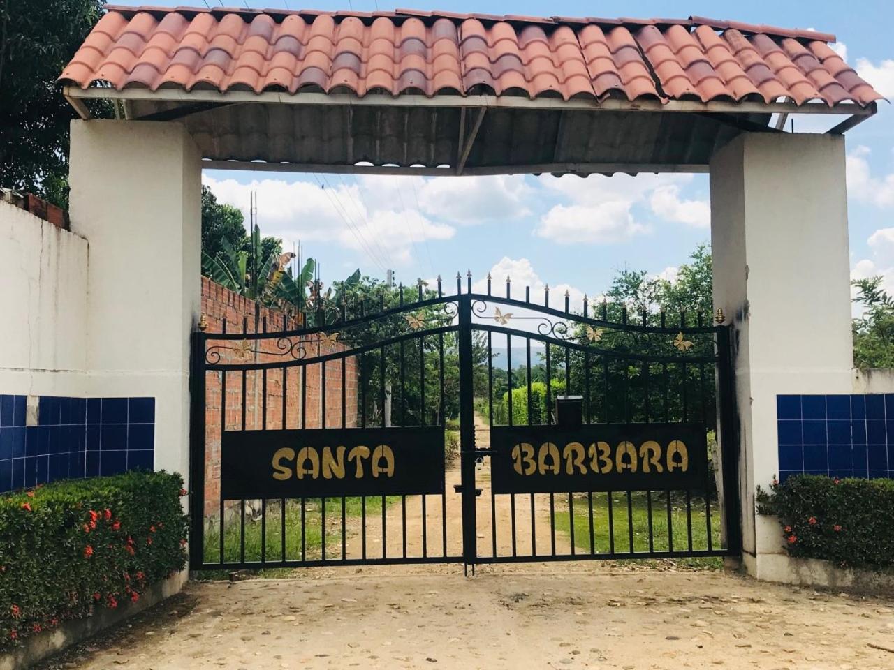 Hermosa Casa de campo grande con aire acon,wifi,piscina,billar !villa ensueño !