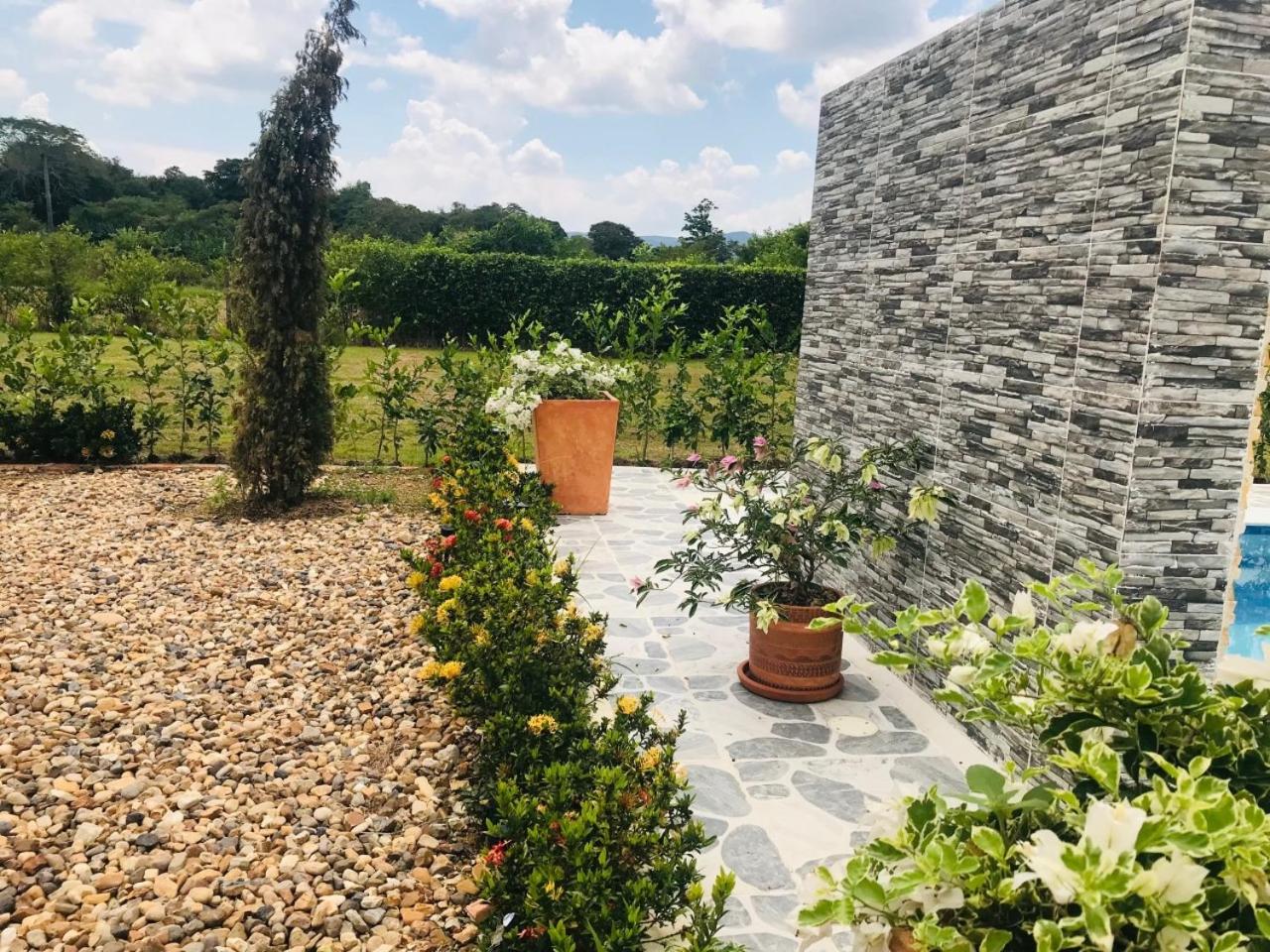 Hermosa Casa de campo grande con aire acon,wifi,piscina,billar !villa ensueño !