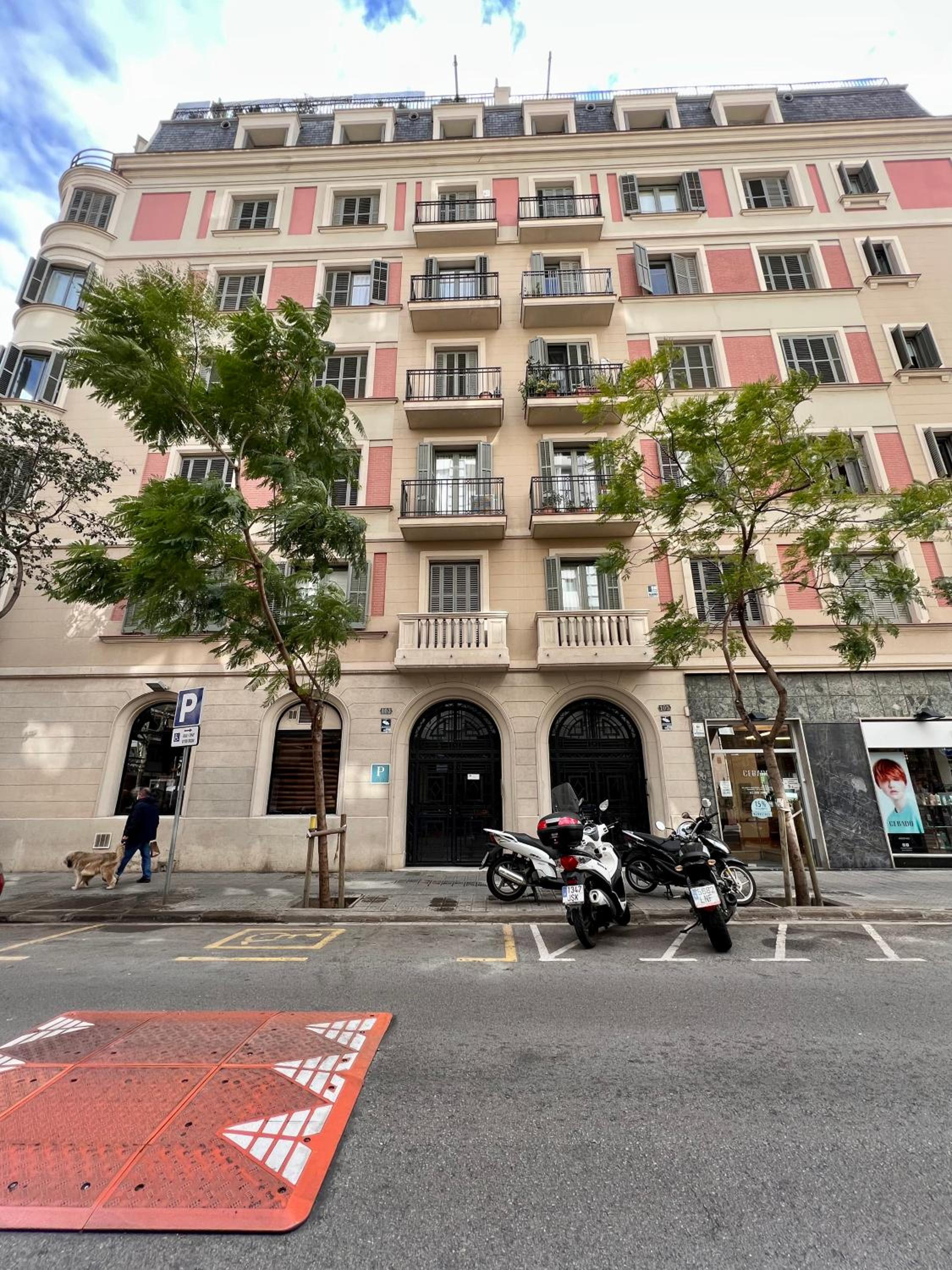 Hostal Madrazo