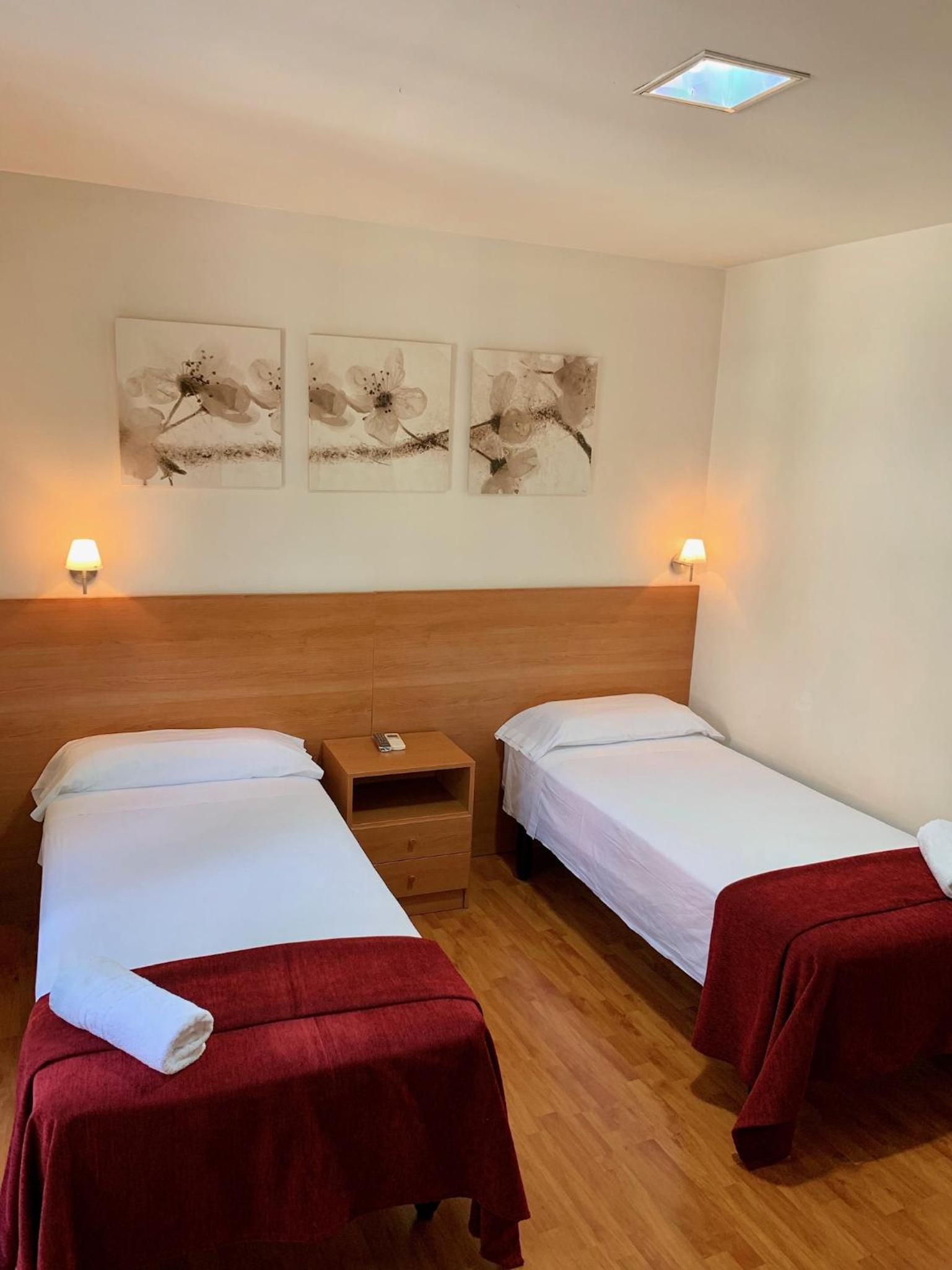 Hostal Madrazo