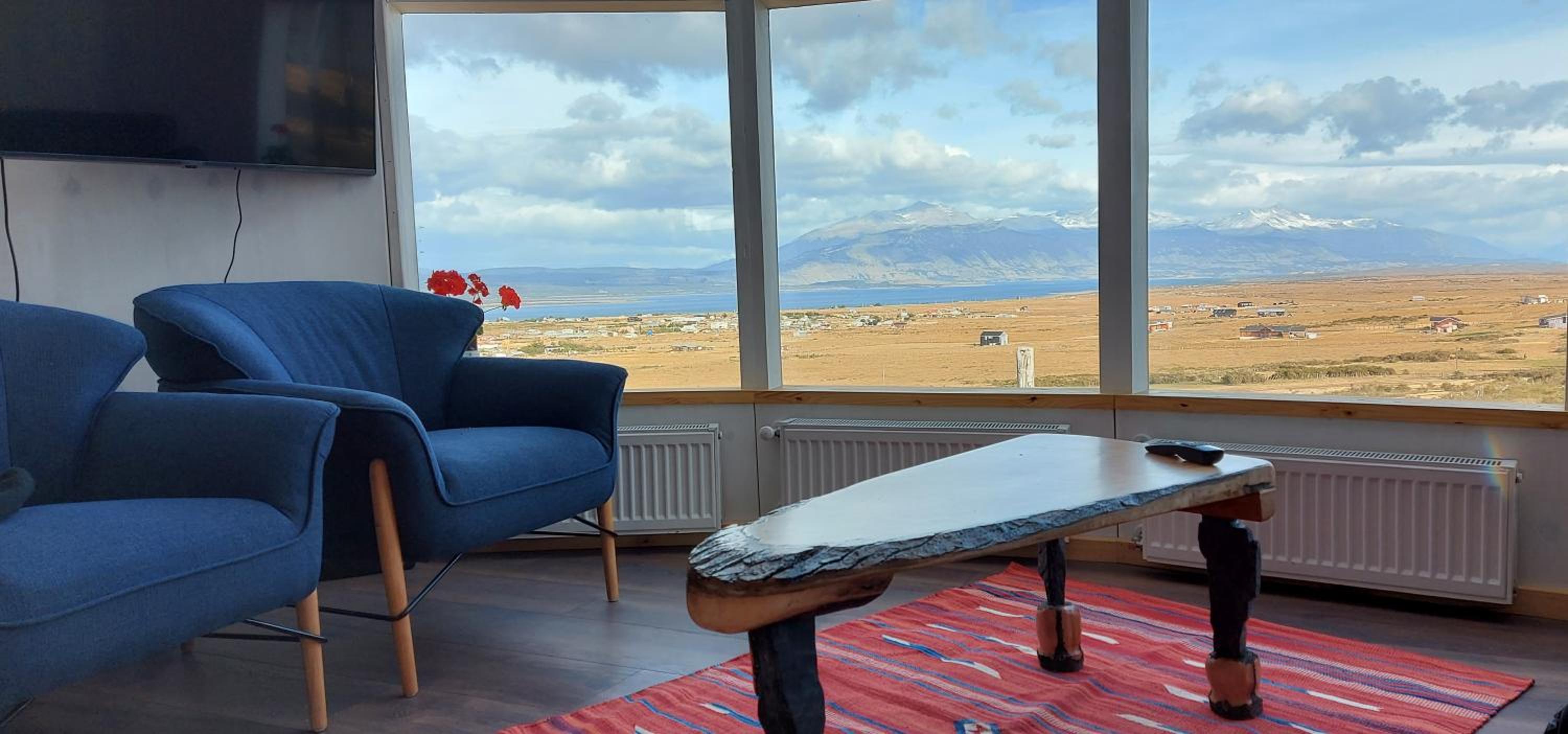 Dome with Stunning Glacier & Mountain Views