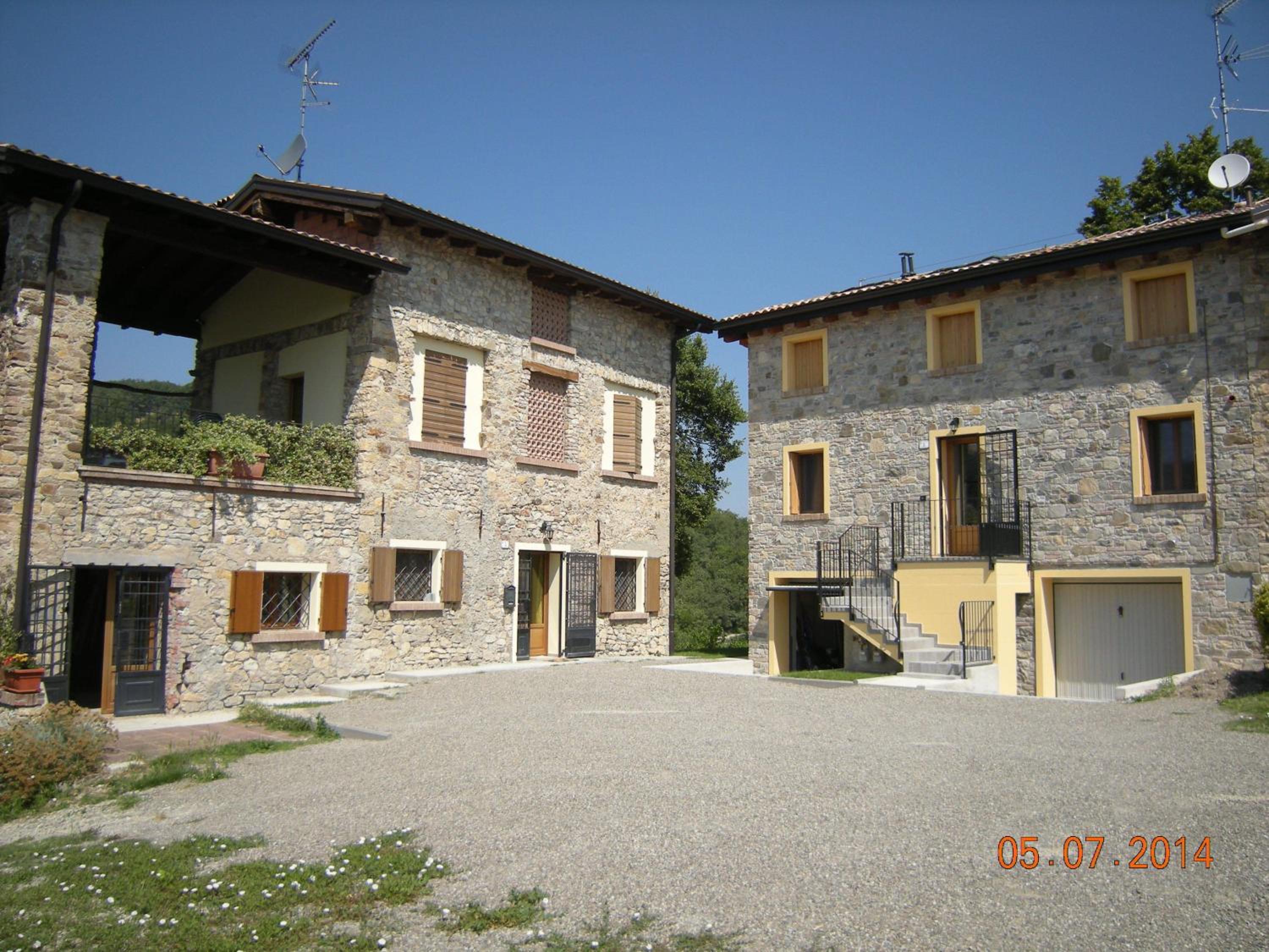Castello San Romano view 3