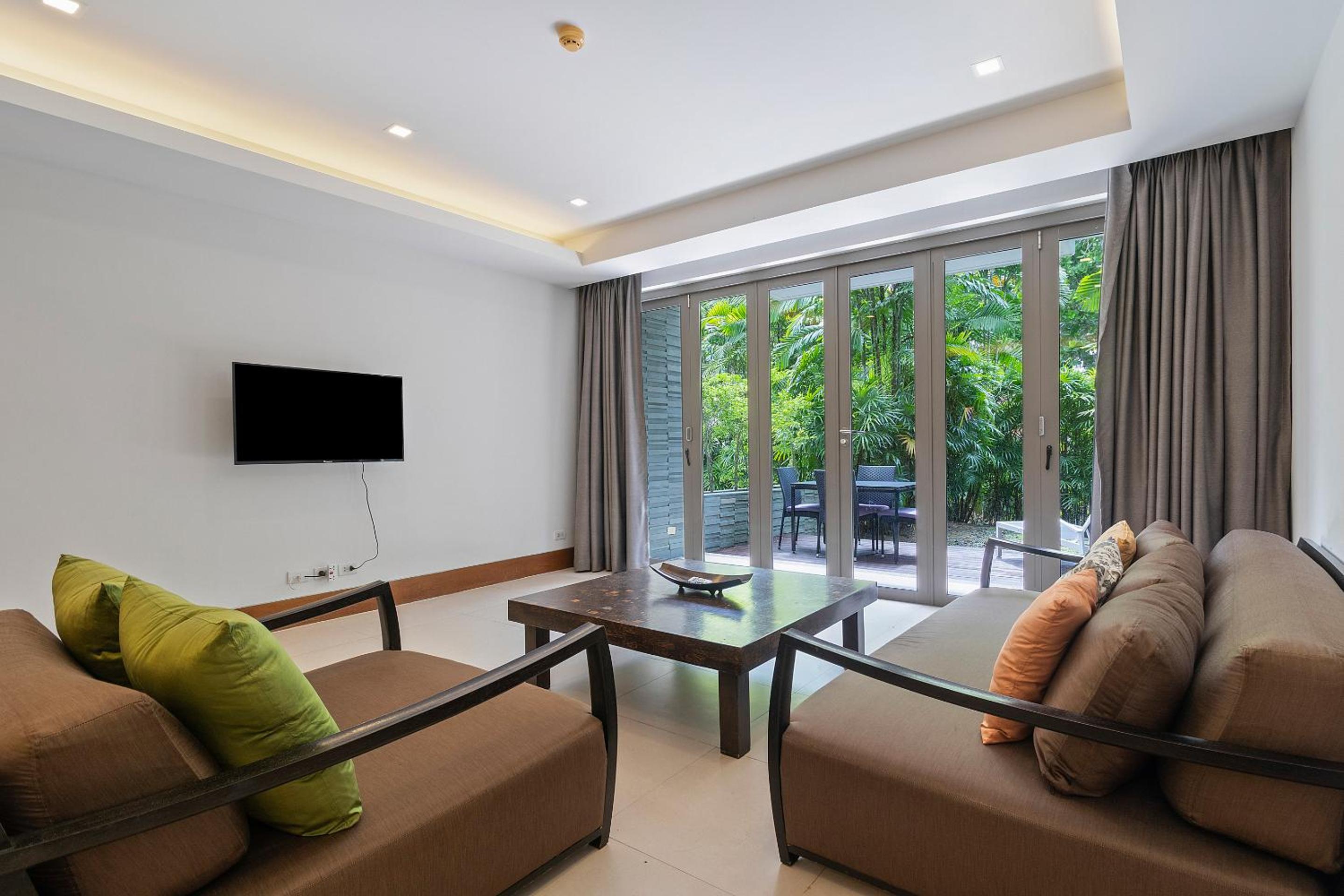 Nai Thon Beachfront Apartments