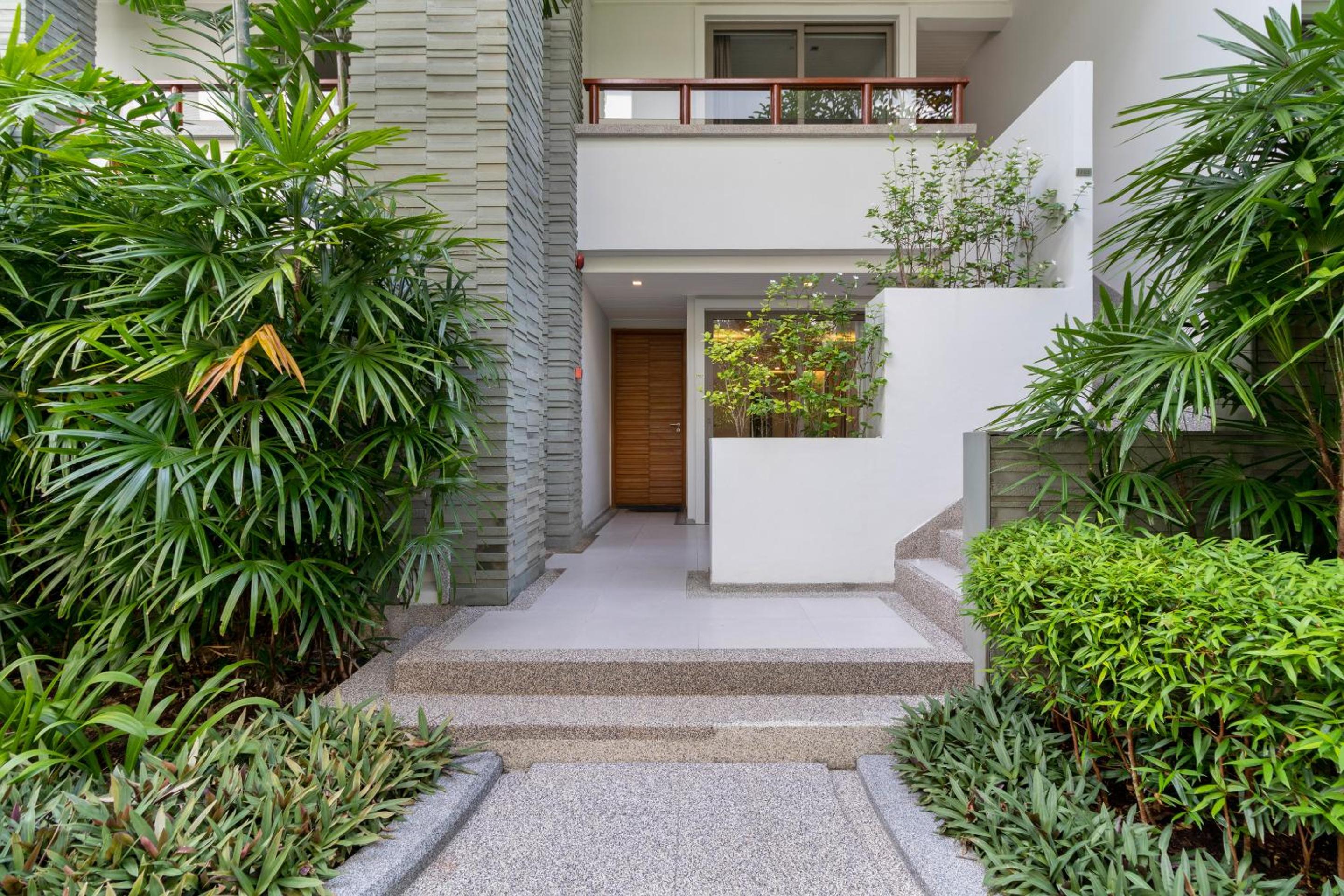 Nai Thon Beachfront Apartments