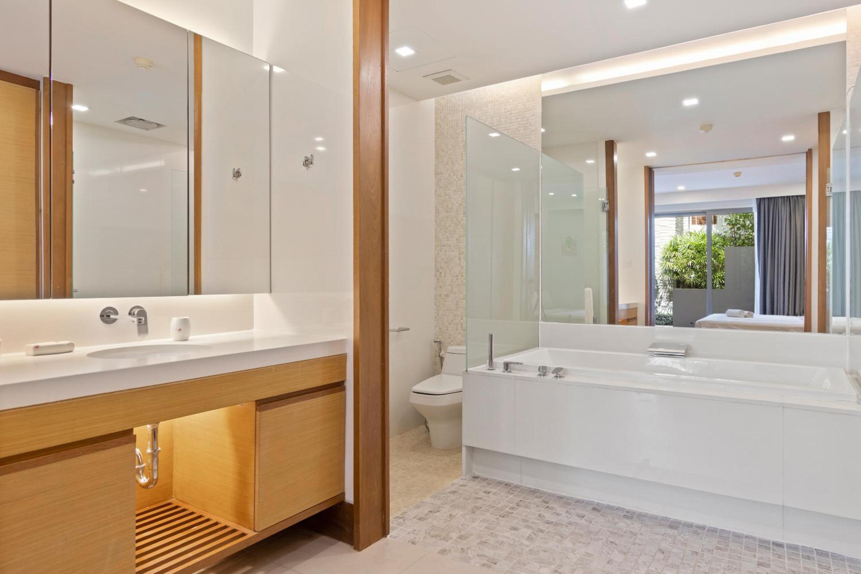 Nai Thon Beachfront Apartments