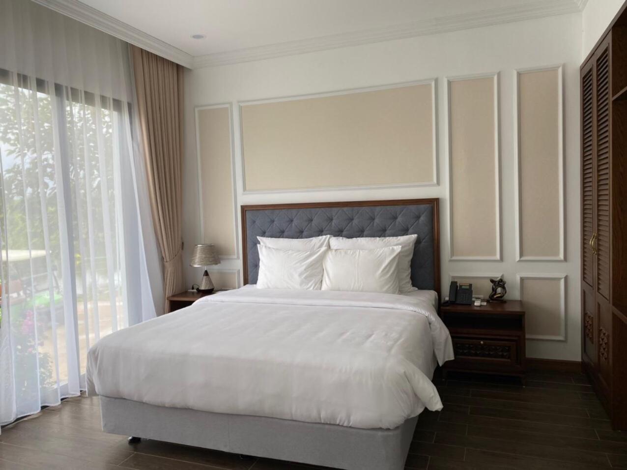 Glory Resort