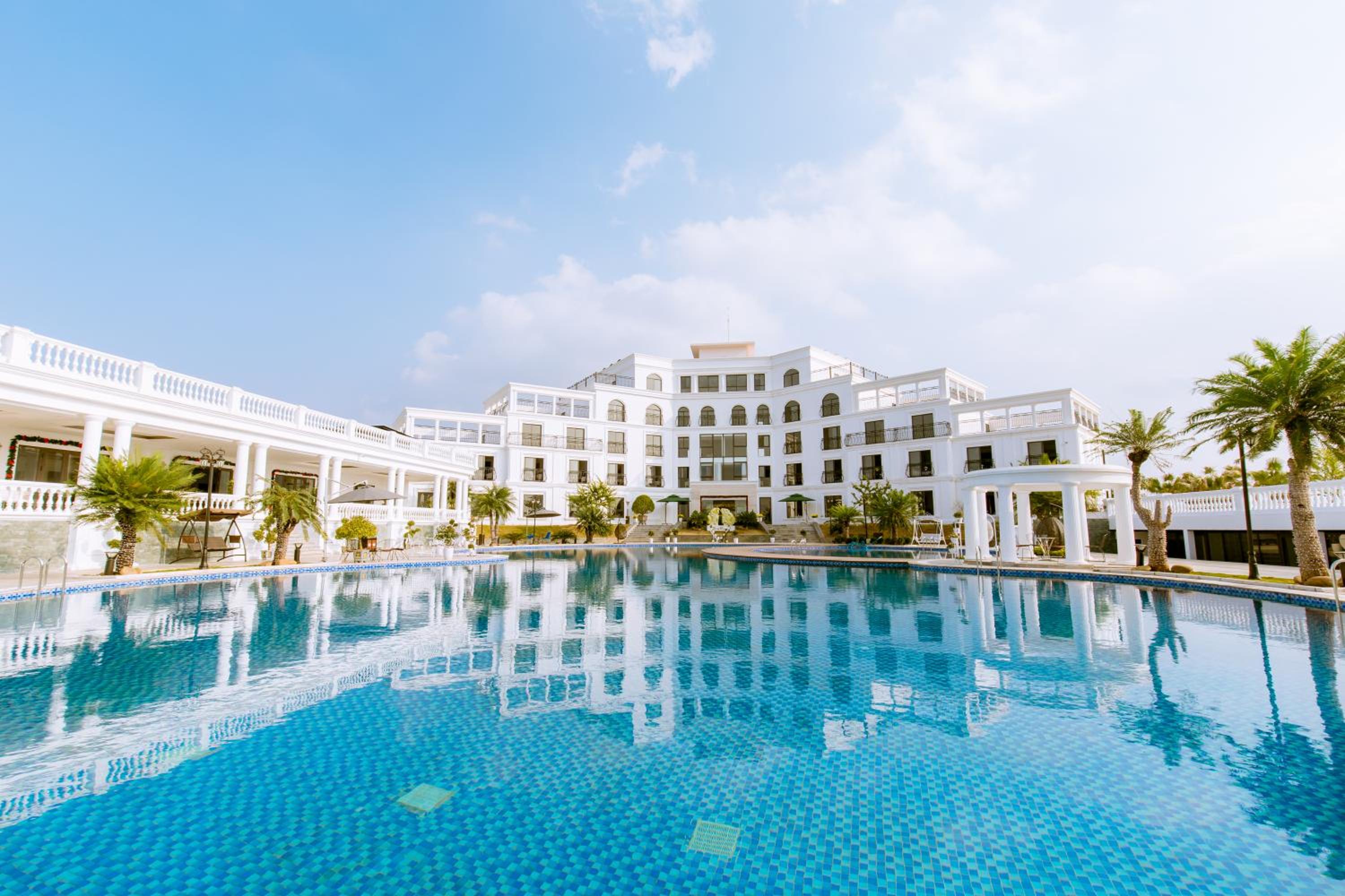 Glory Resort