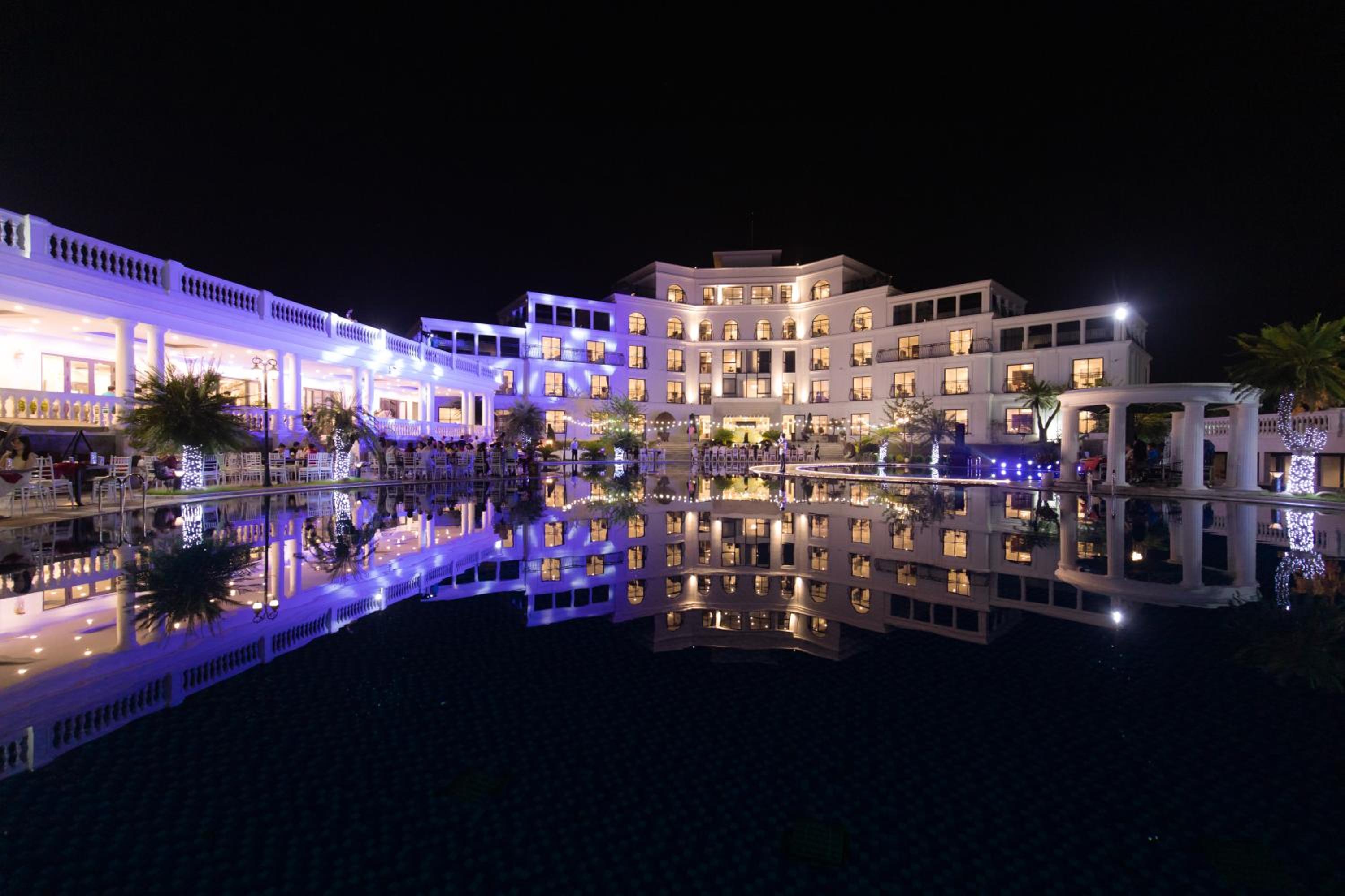 Glory Resort