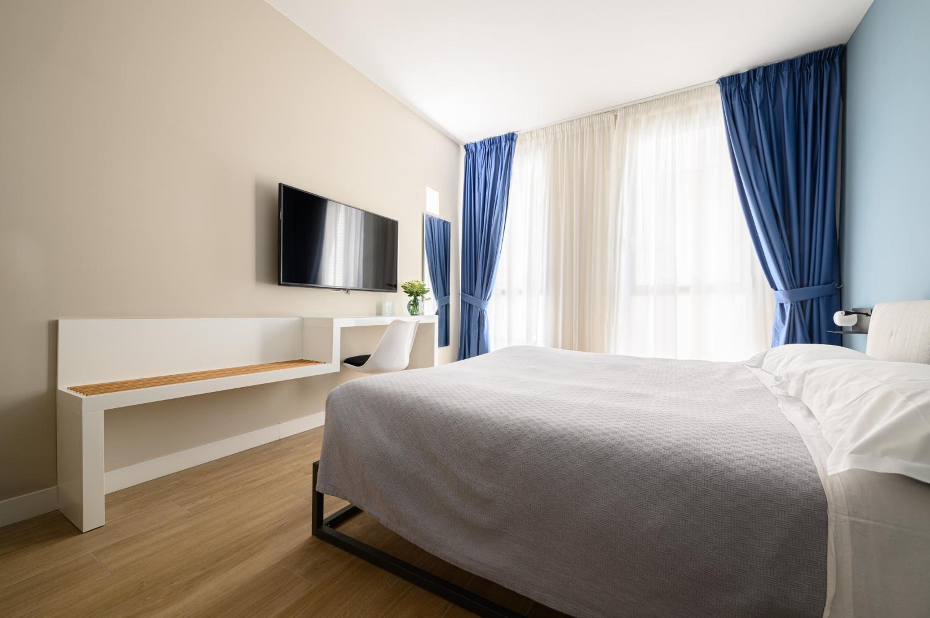 Alma Suites