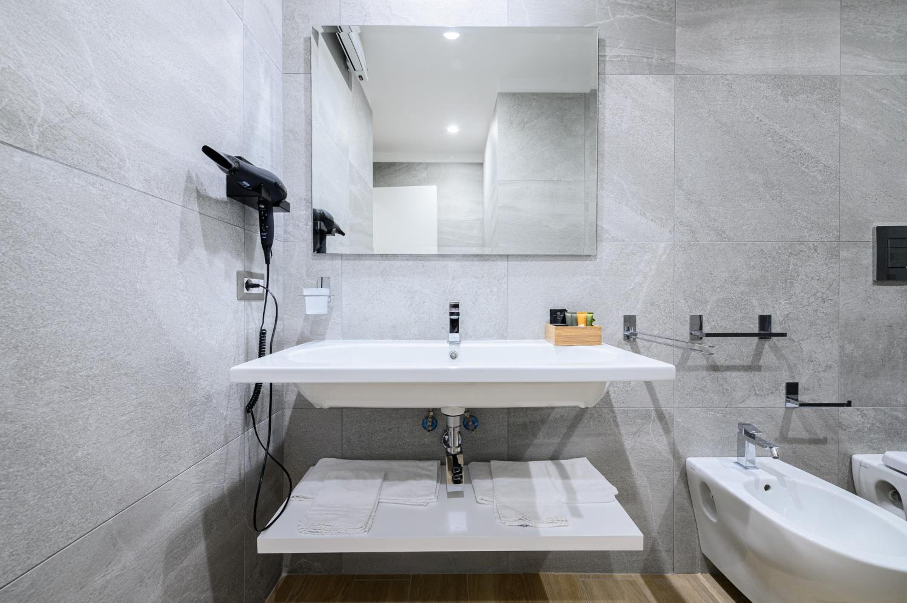 Alma Suites