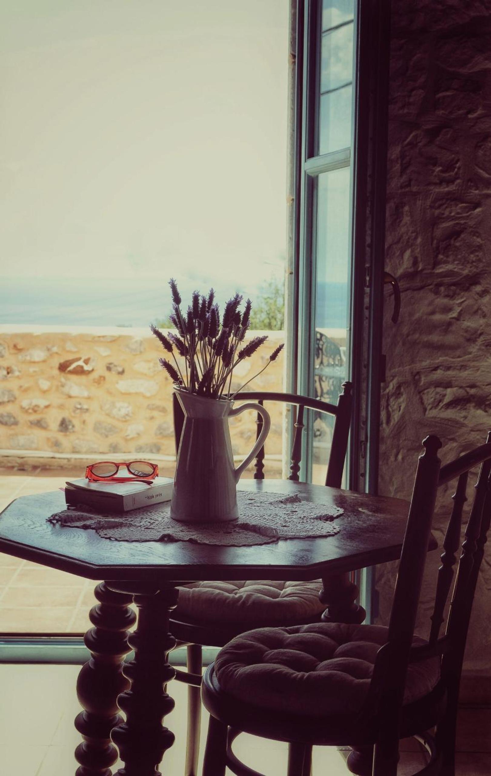 Lithos Stone Suites