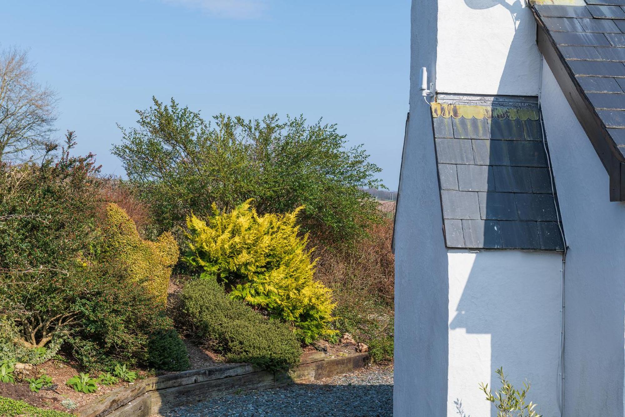 Beautiful Countryside cottage on the North Wales Coast view 3