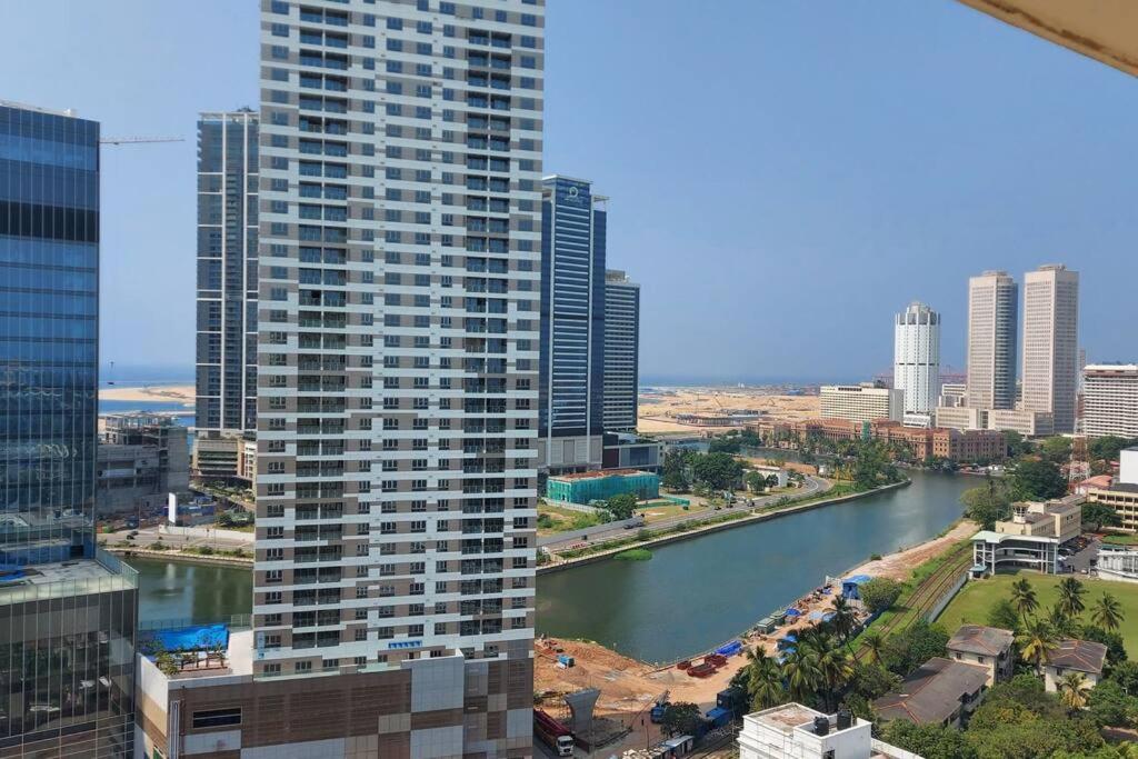 Jays Apartment - Colombo 02 at the heart of convenience view 5