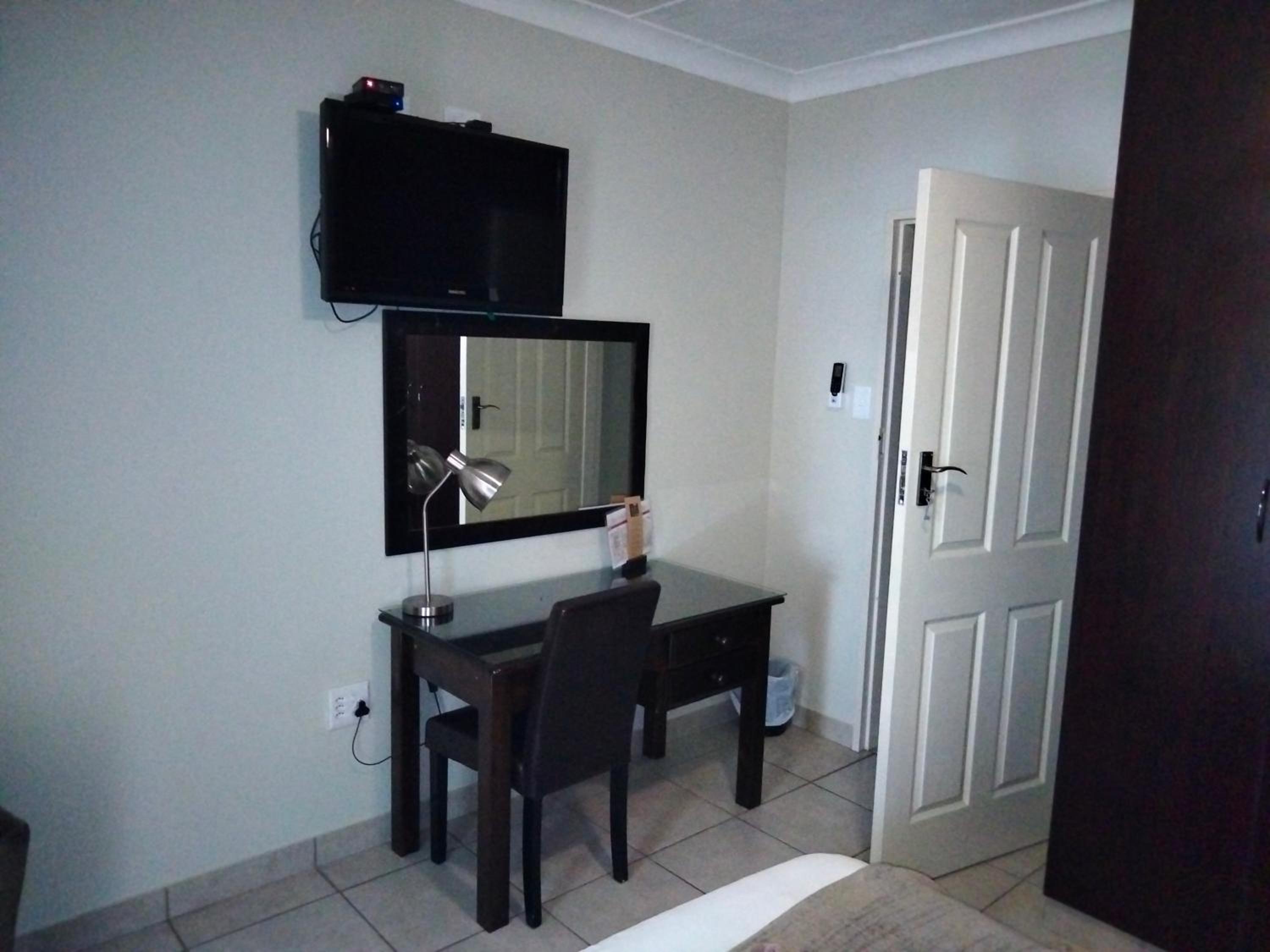 Photo 14