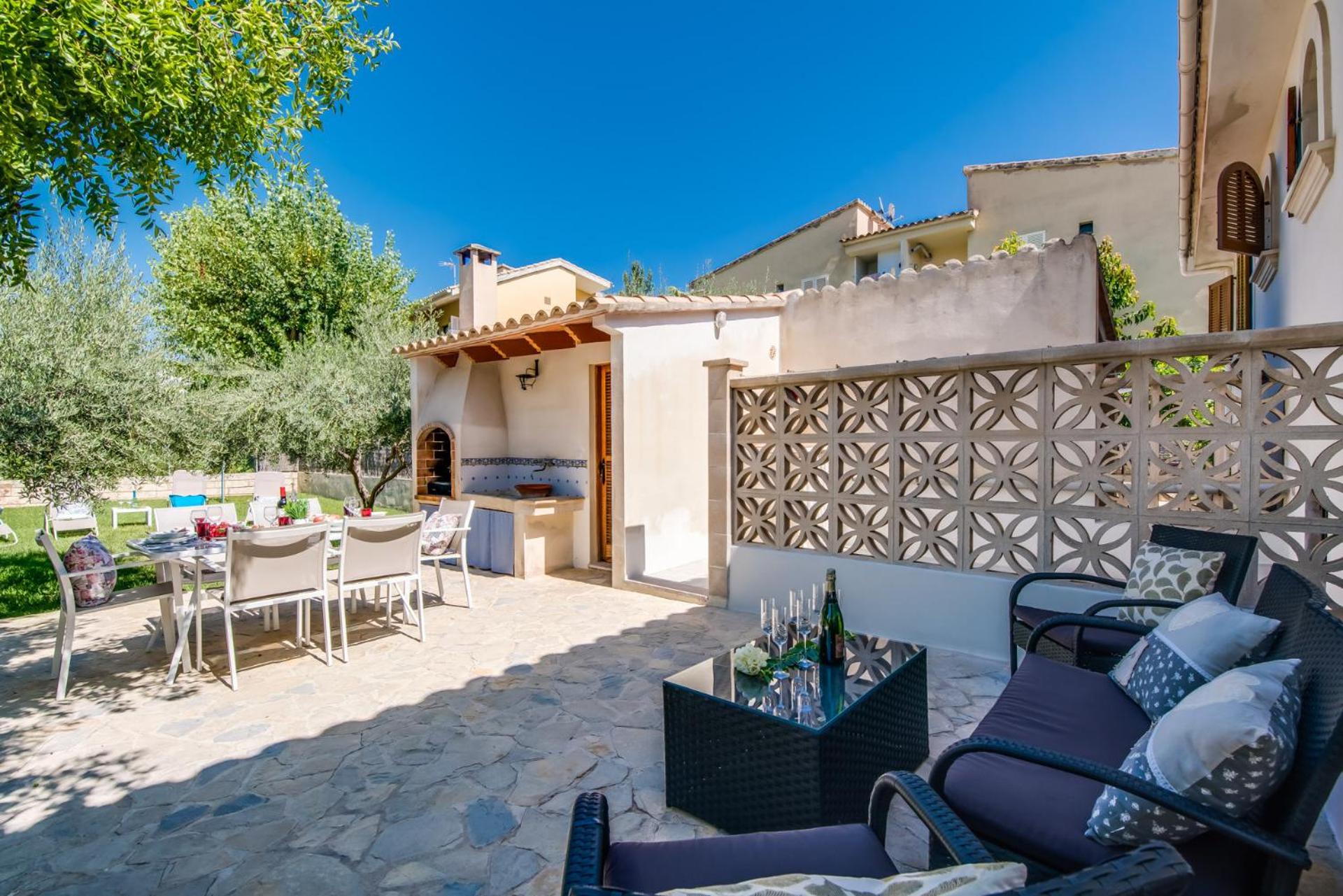 Ideal Property Mallorca - Villa Vallespir
