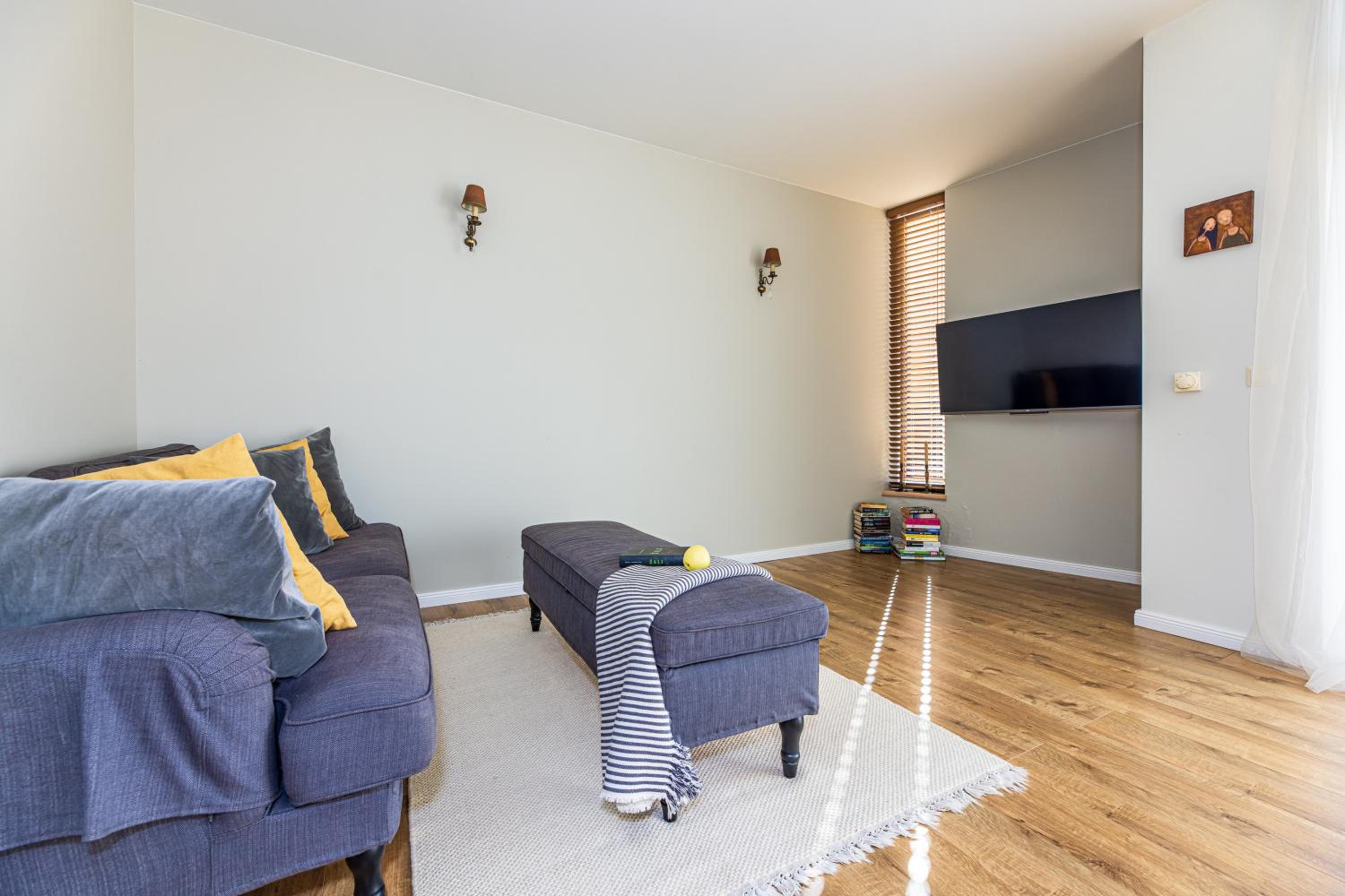 Peaceful Time Residence, By Cohost view 2