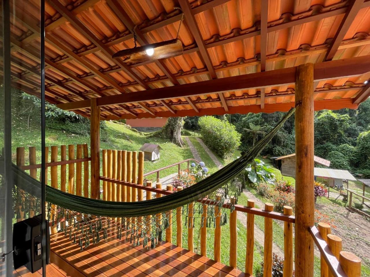 Chalé rústico truta dá floresta 3