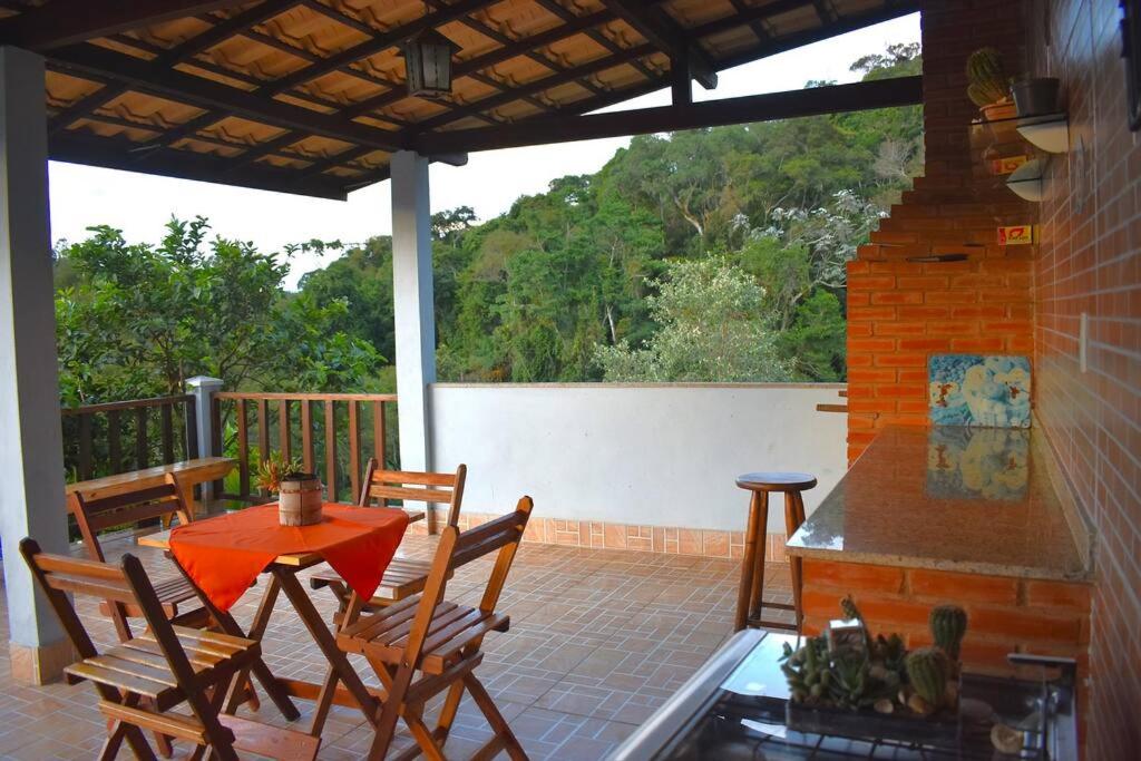 Casa Espetacular no Centro da Serra