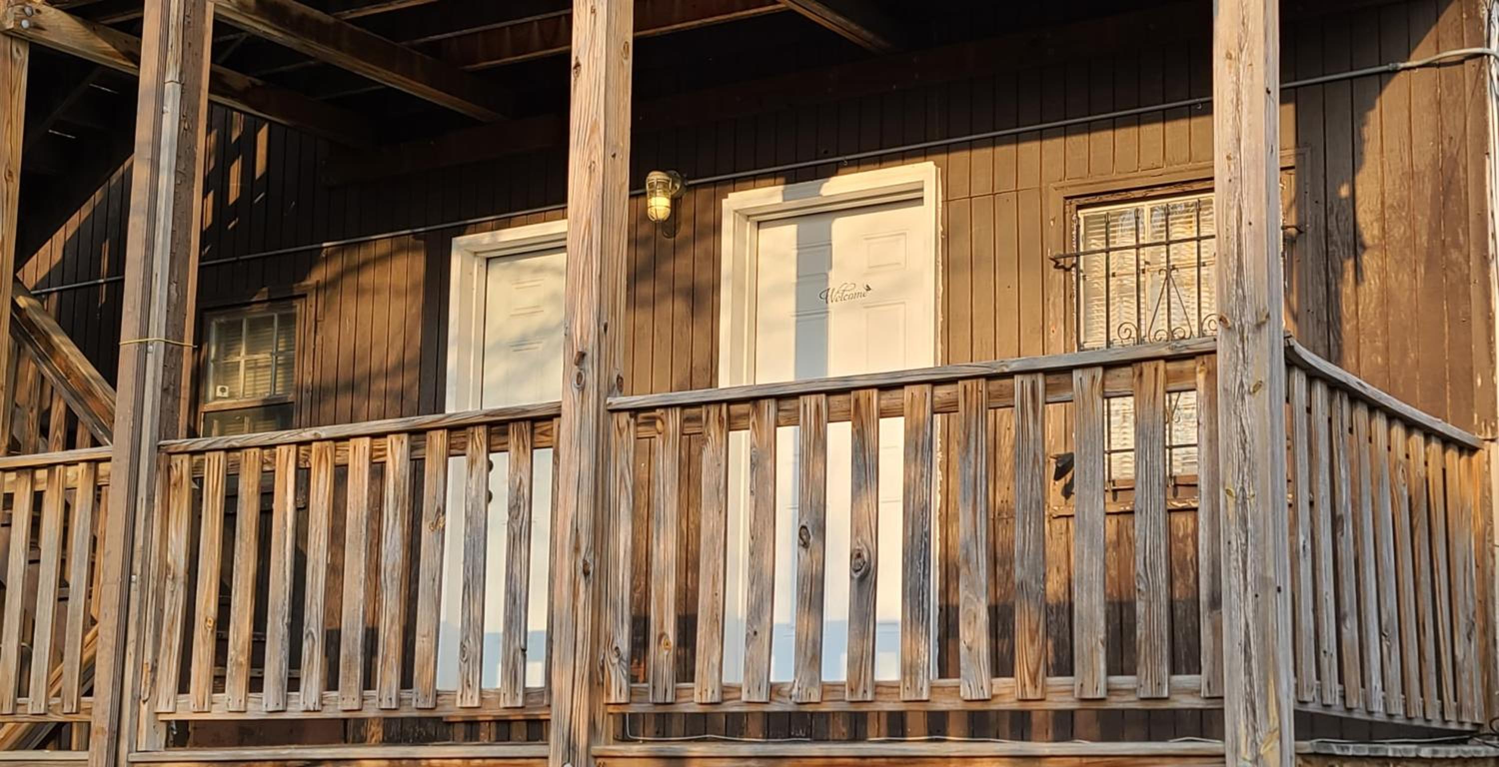 Cozy 1 bedroom, 1 min from Irving Park Blue line, free parking photo 5