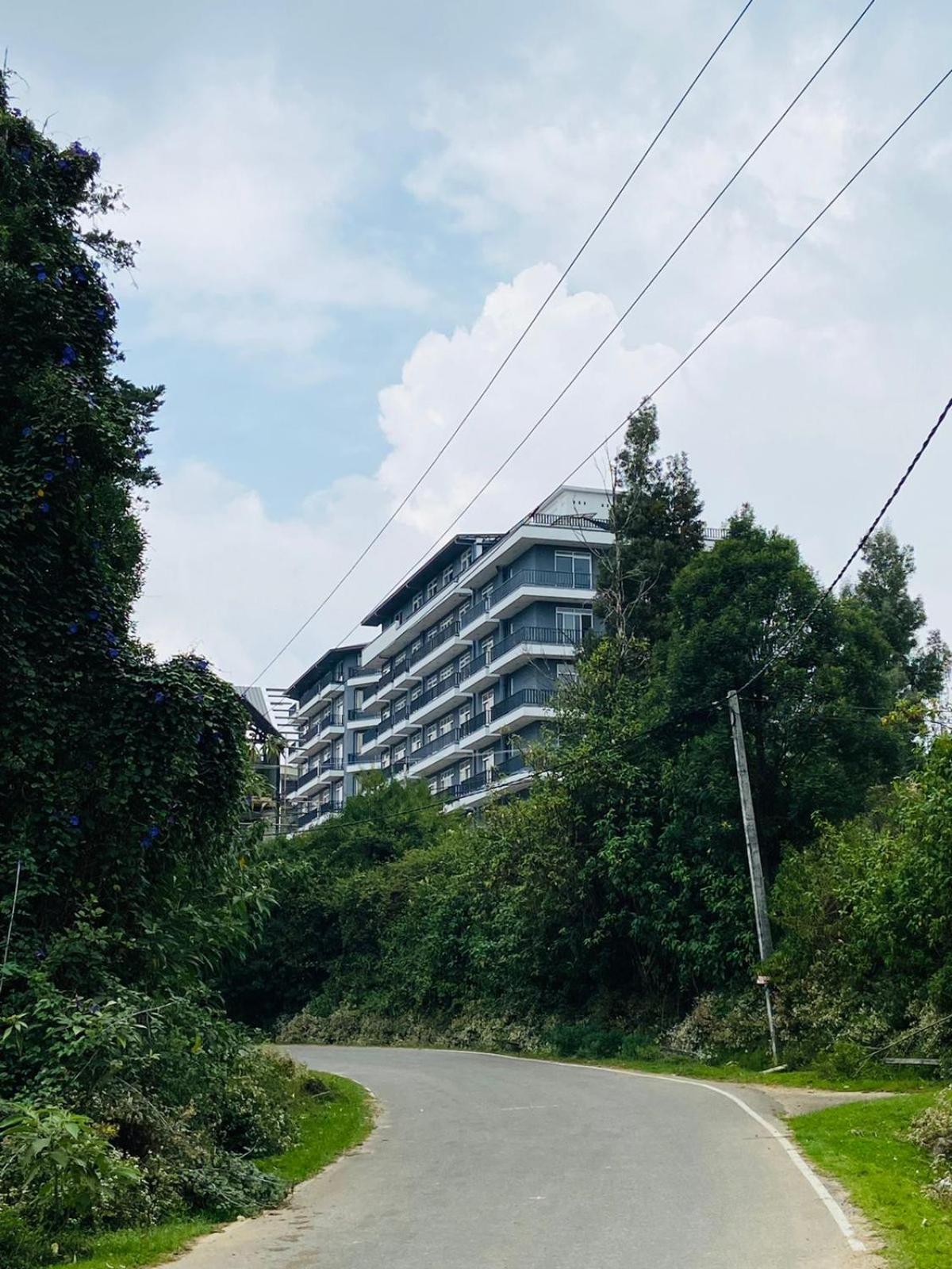 Grand Winterberry - Lake View Luxury Residence view 3