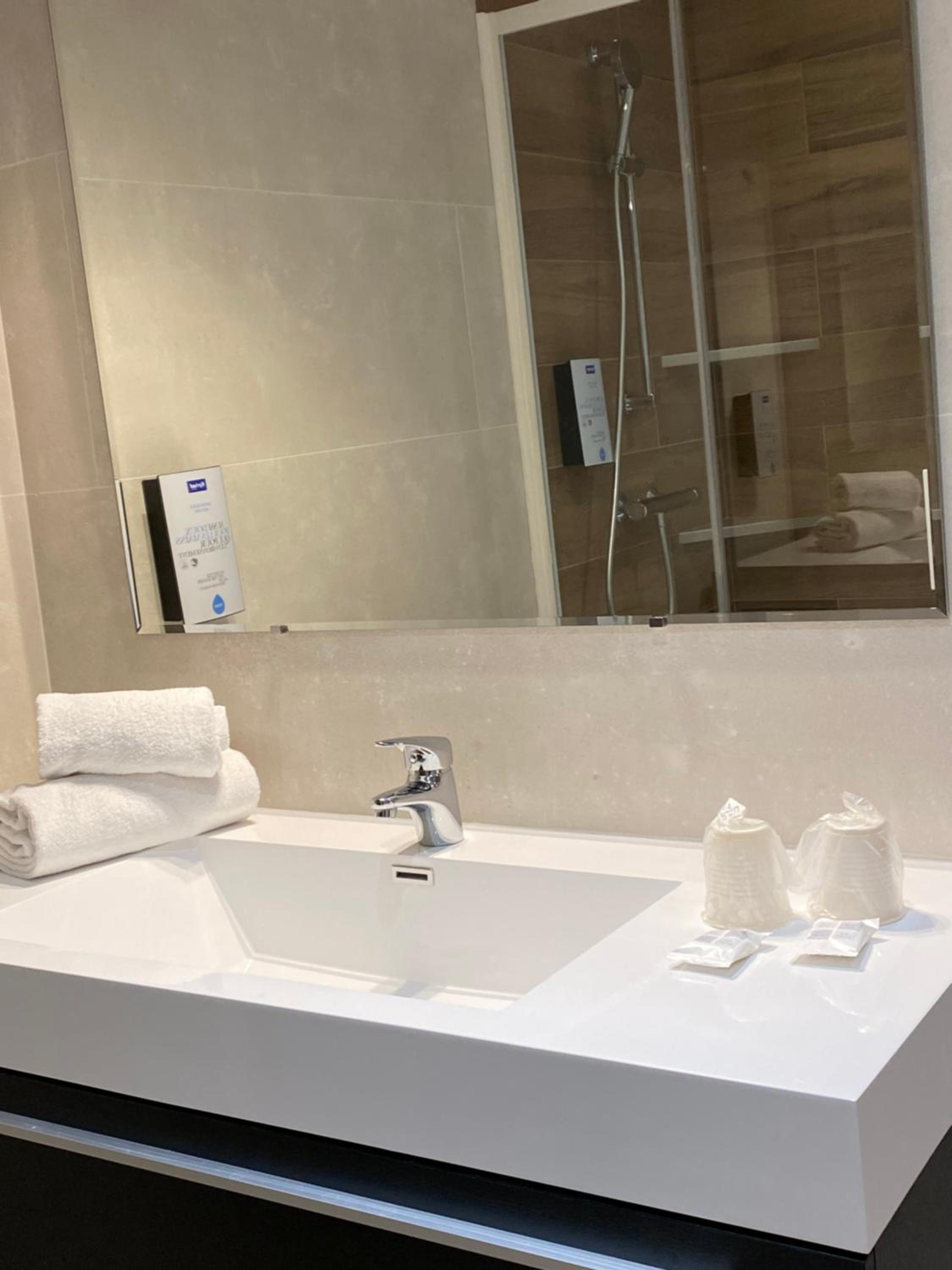 Chalon-Sur-Saone Vacations - Kyriad Chalon-Sur-Saone Centre - Property Image 12