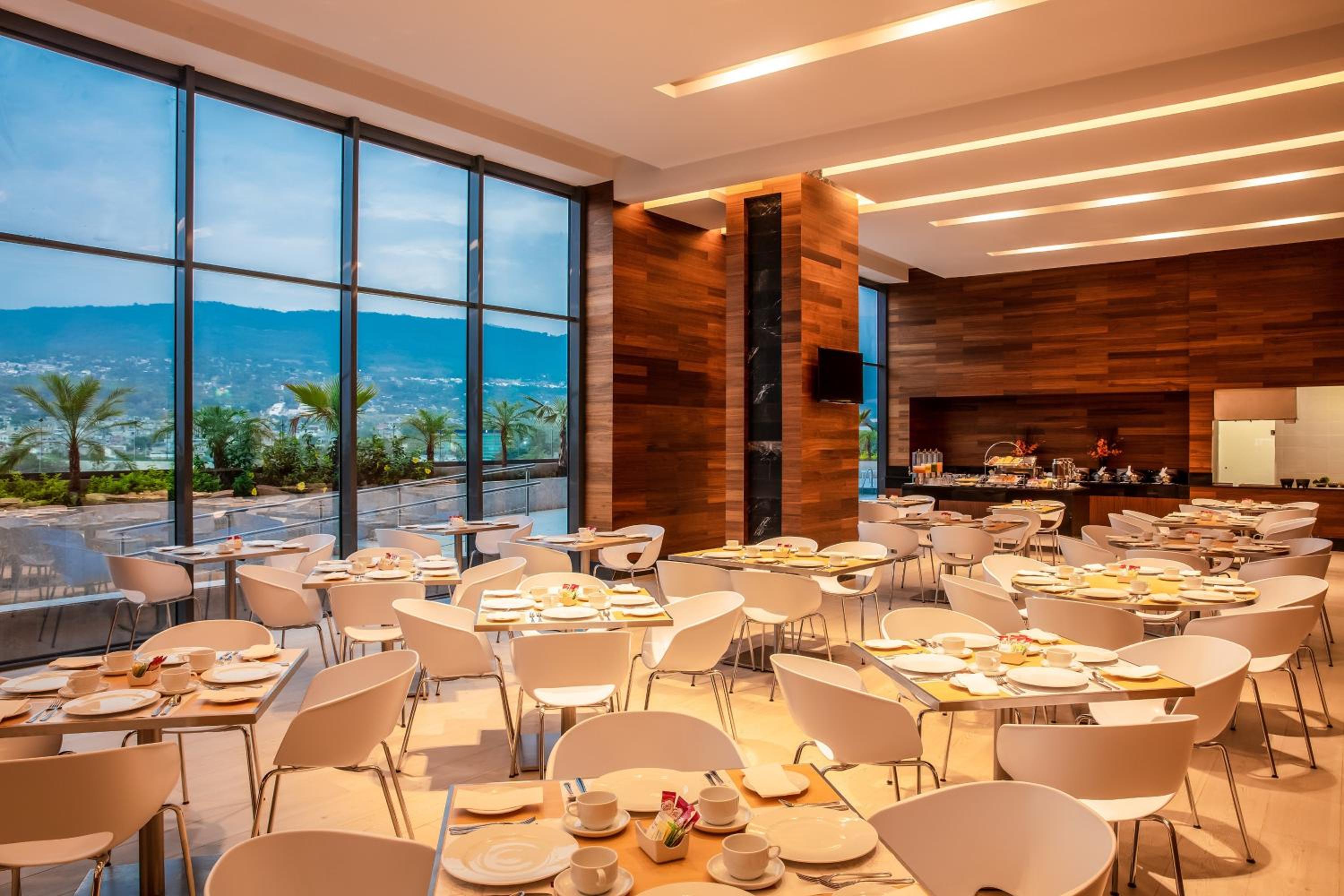 Tuxtla Gutierrez Vacations - Fiesta Inn Tuxtla Fashion Mall - Property Image 12