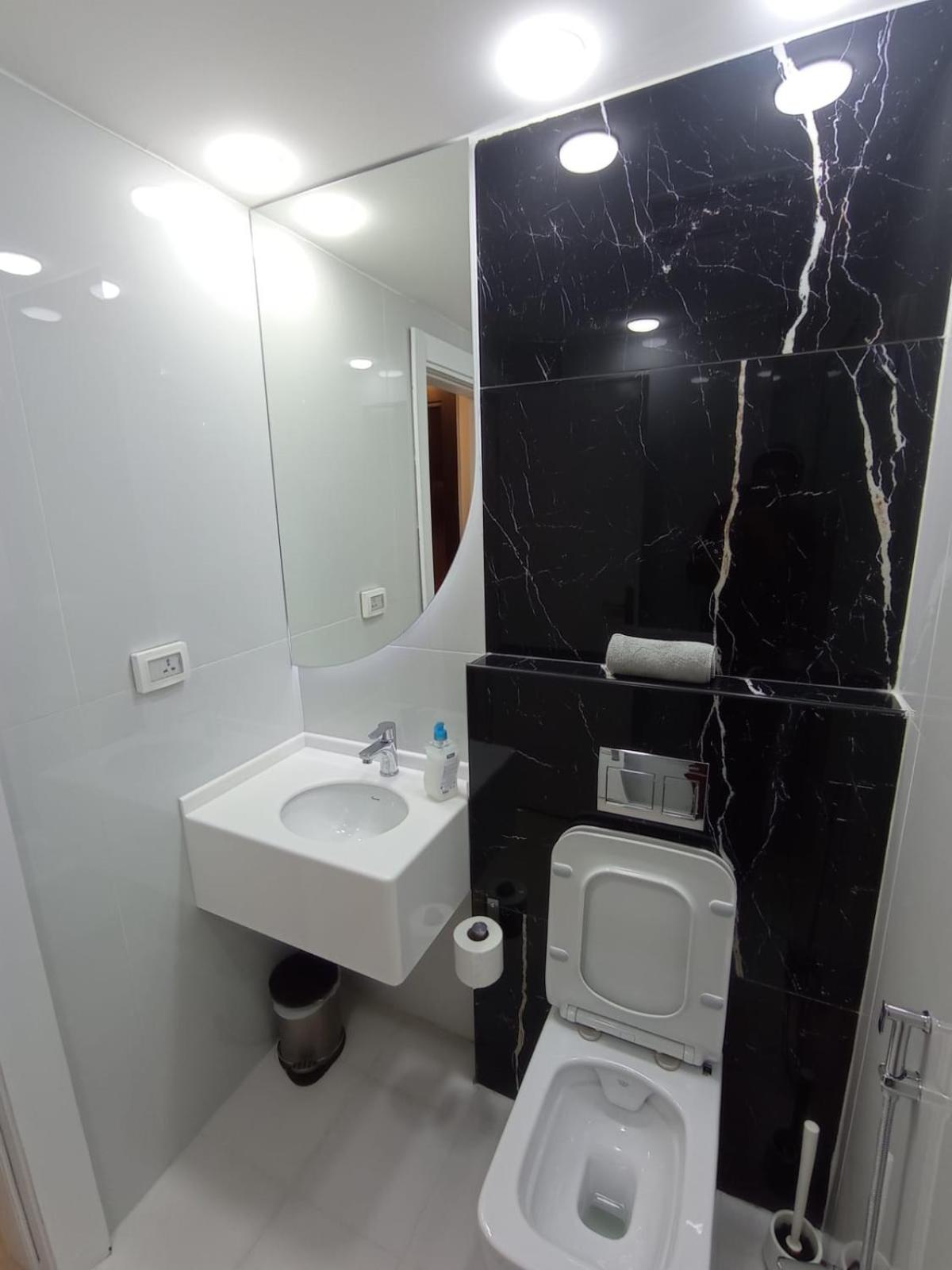 Janty Apartments