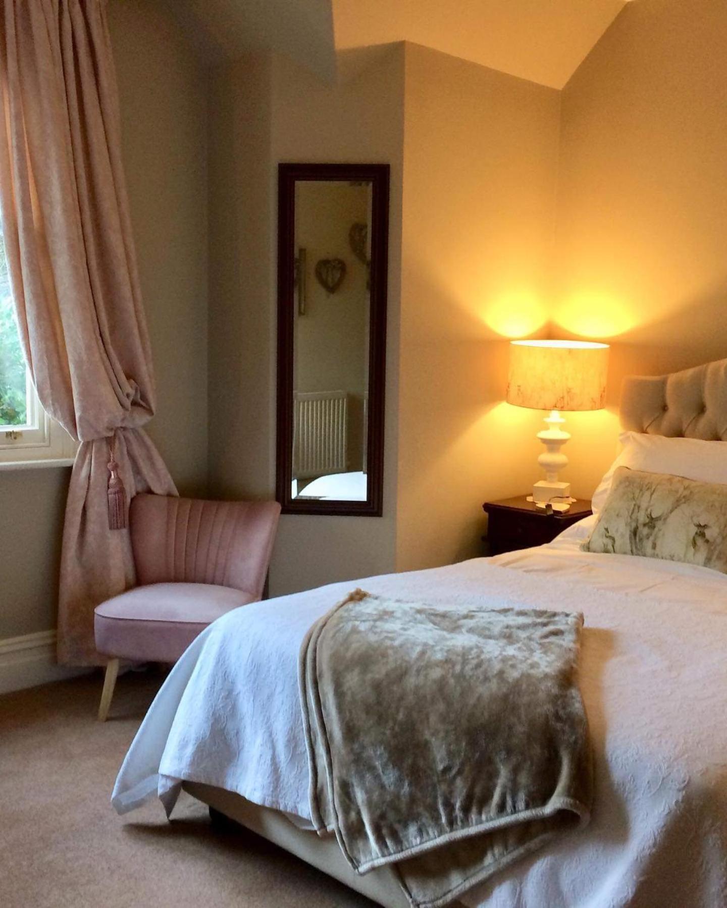 Storrs Gate House B & B No pets Allowed