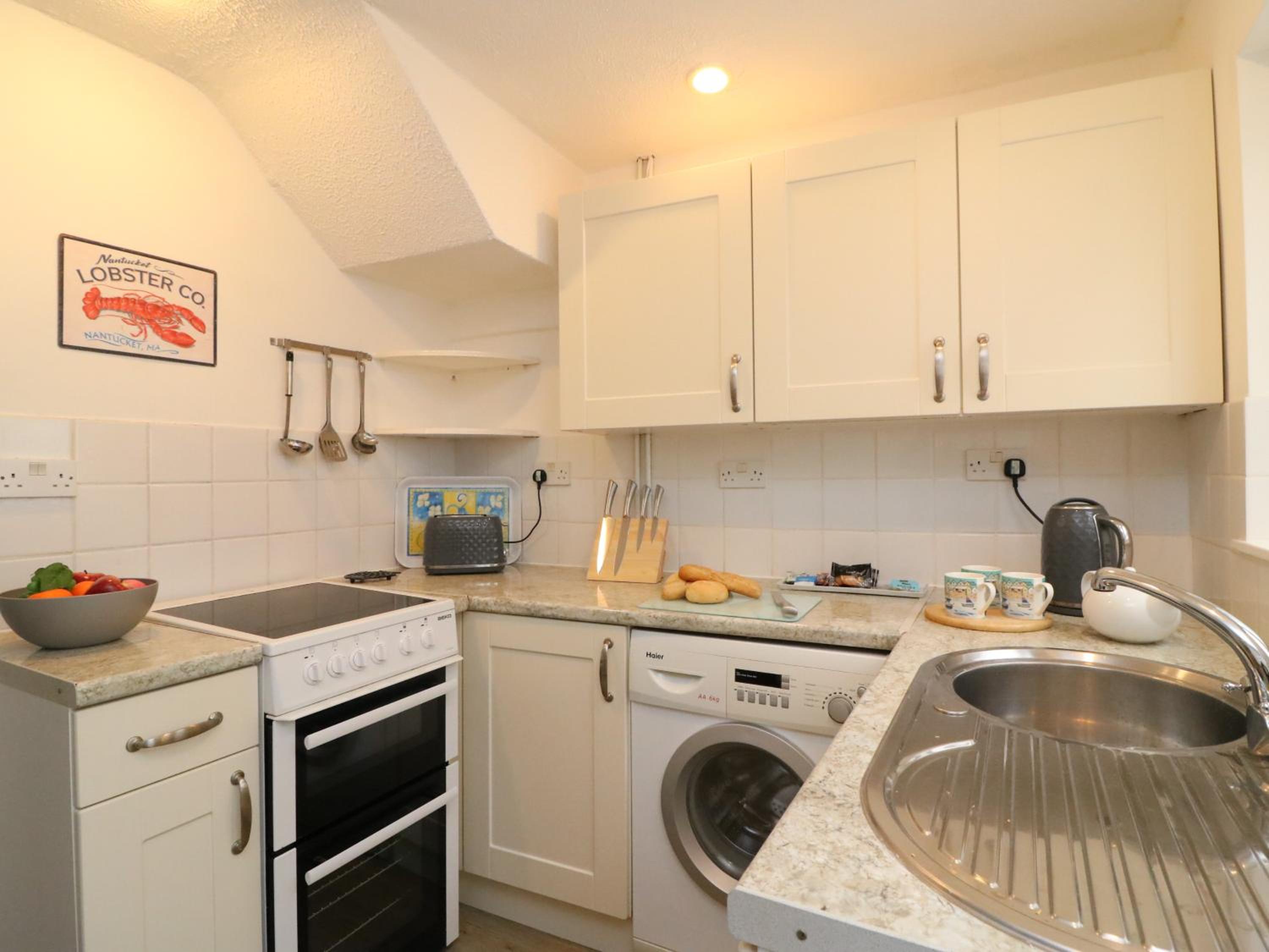 Photo 9