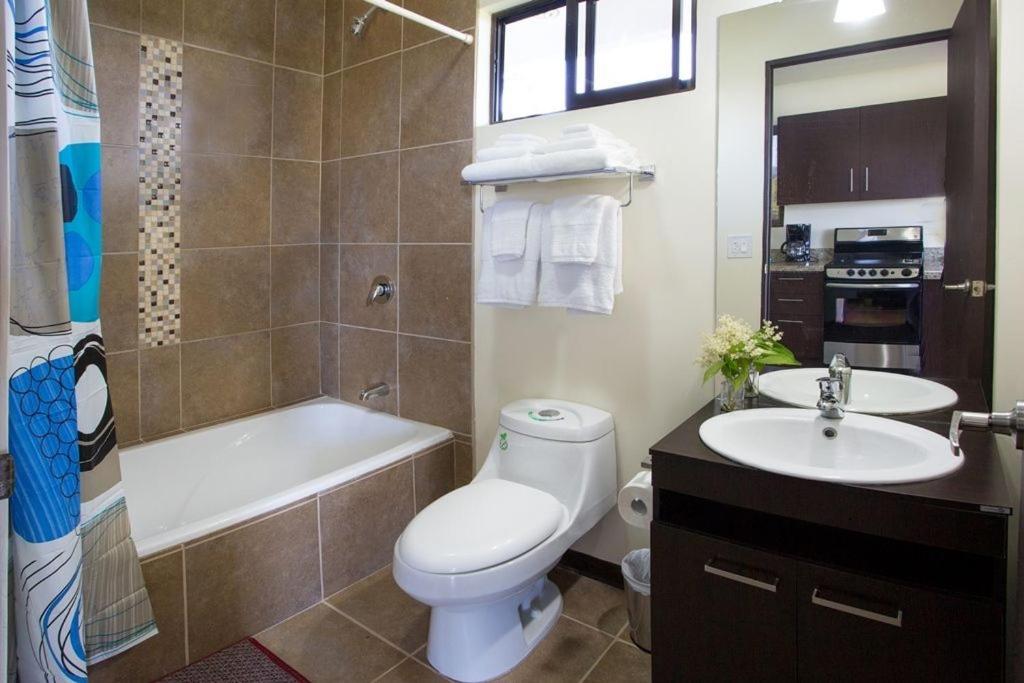 Villa Vista Hermosa - with breathtaking ocean view & WiFI